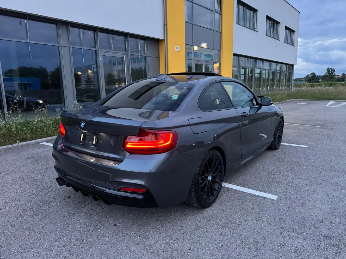 BMW 220 220d Coupé Österreich-Paket Aut. - 2