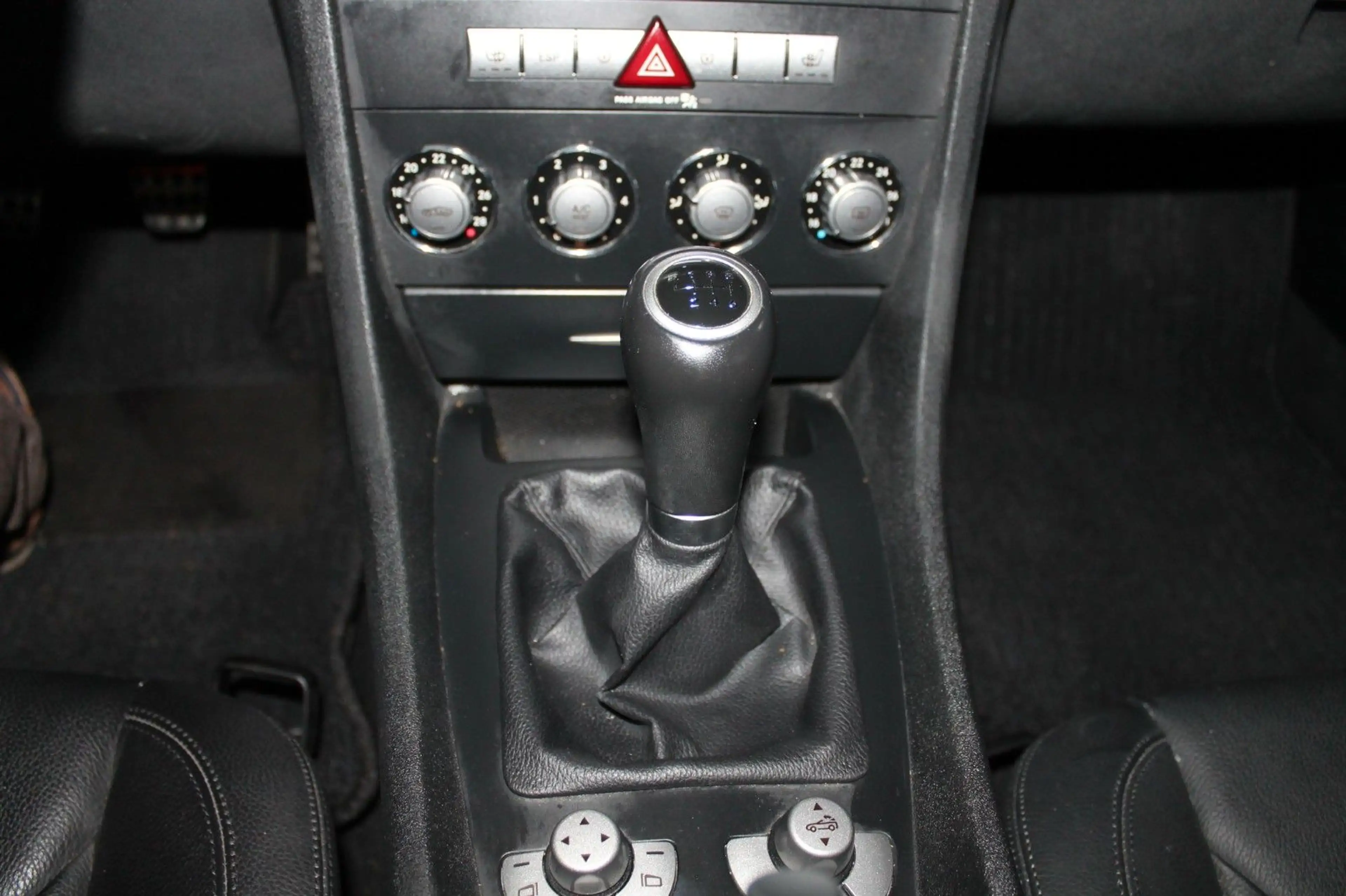 Mercedes-Benz SLK 200 SLK Roadster SLK 200 Kompressor — photo 14