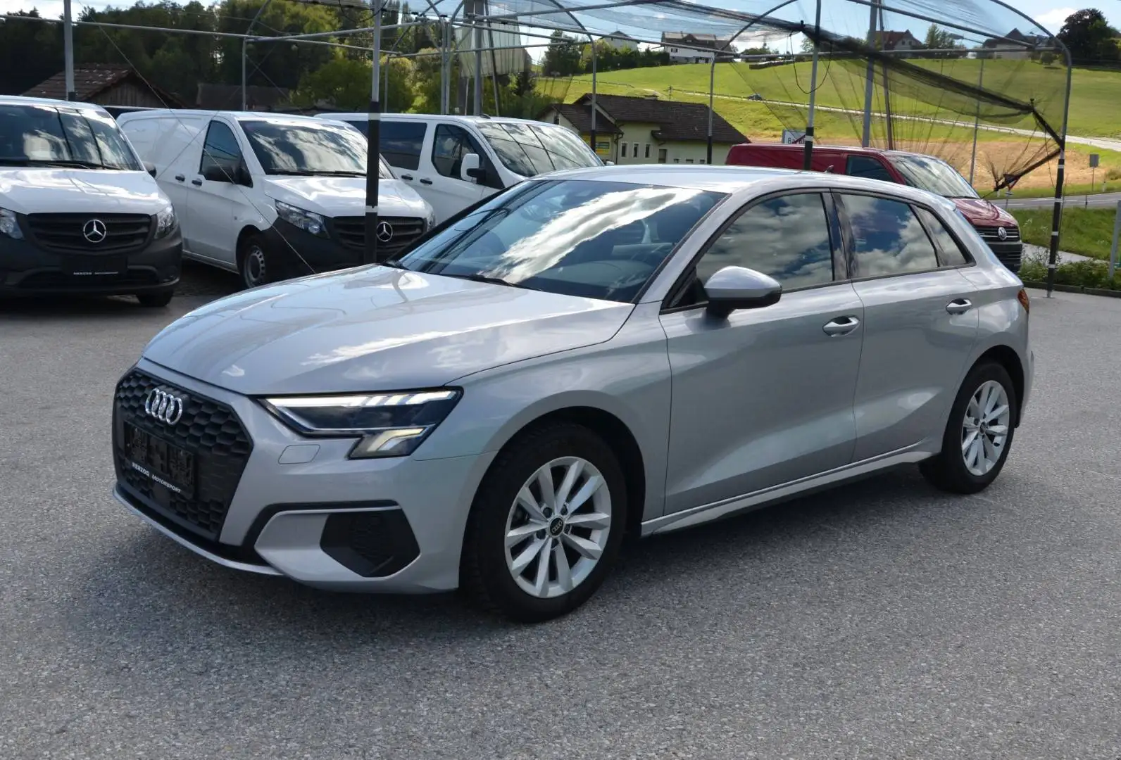 Audi A3 A3 SPORTBACK 30 TDI LED VIRTUAL SHZ NAVI Silber - 2