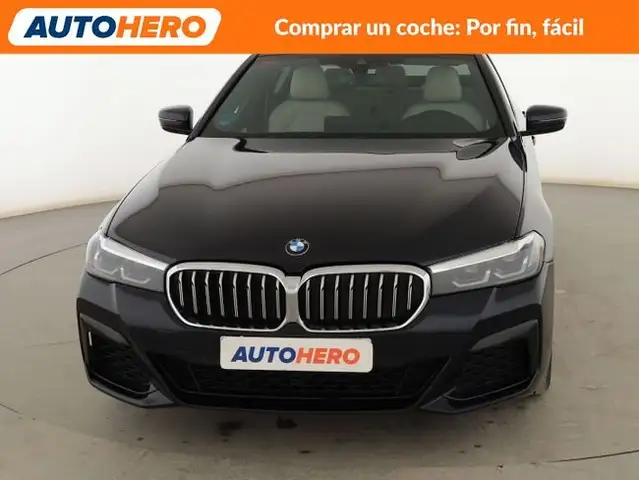 BMW 5 Series view 9
