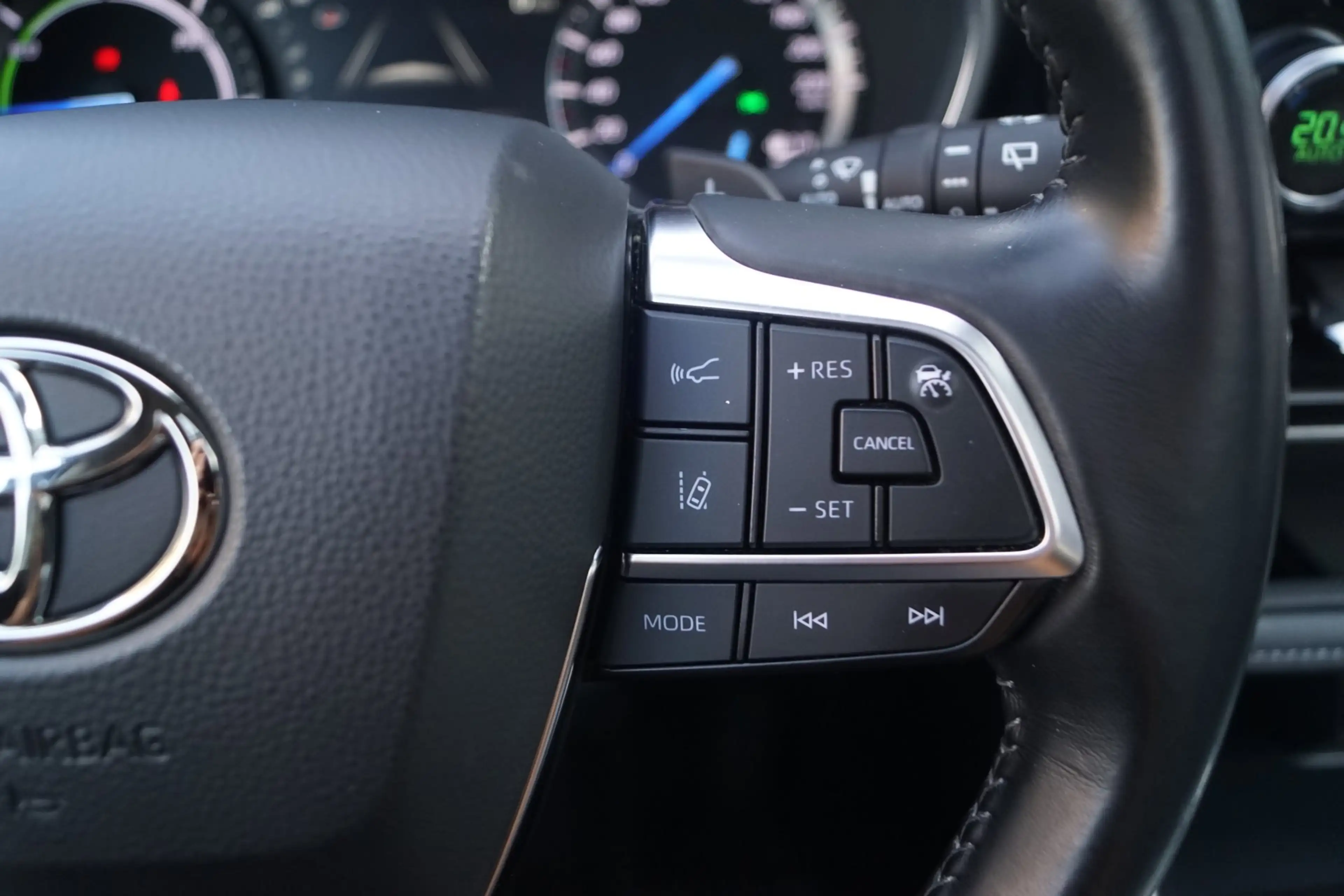 Toyota Highlander 2.5 AWD Hybrid Executive Autom Panodak 7Pers Leder — photo 20