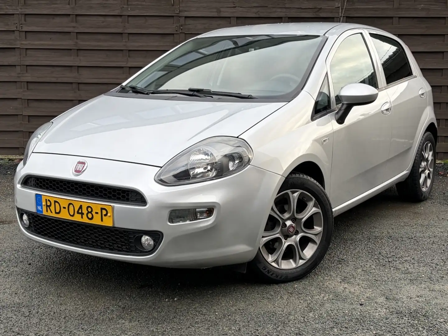 Fiat Punto Evo 0.9 TwinAir Sempre / Navi / Clima / PDC / Trekhaak Gris - 1