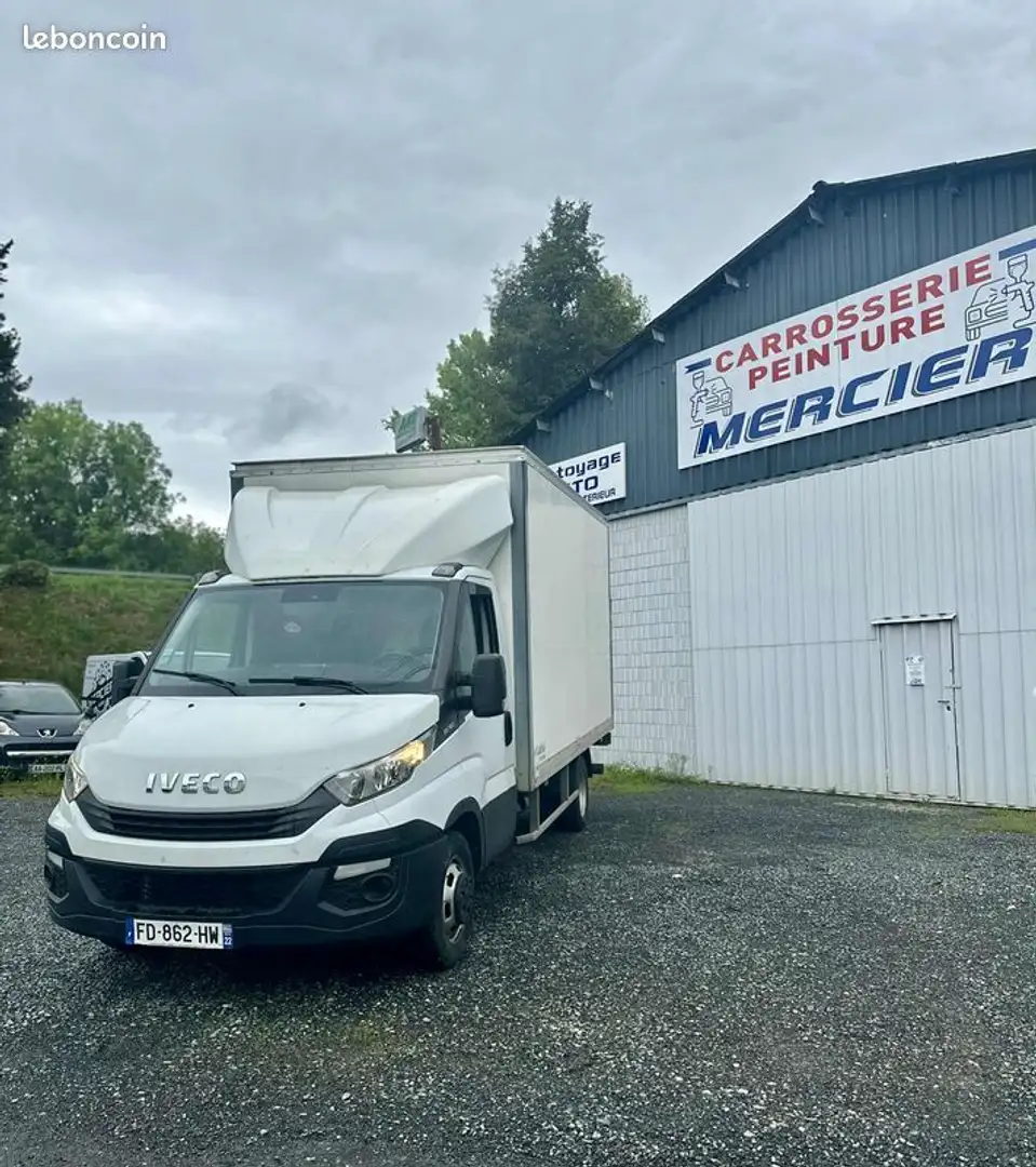 Iveco Daily Caisse 35-160C 2.3 Multijet 20m3 TVA Récupérable Blanc - 1