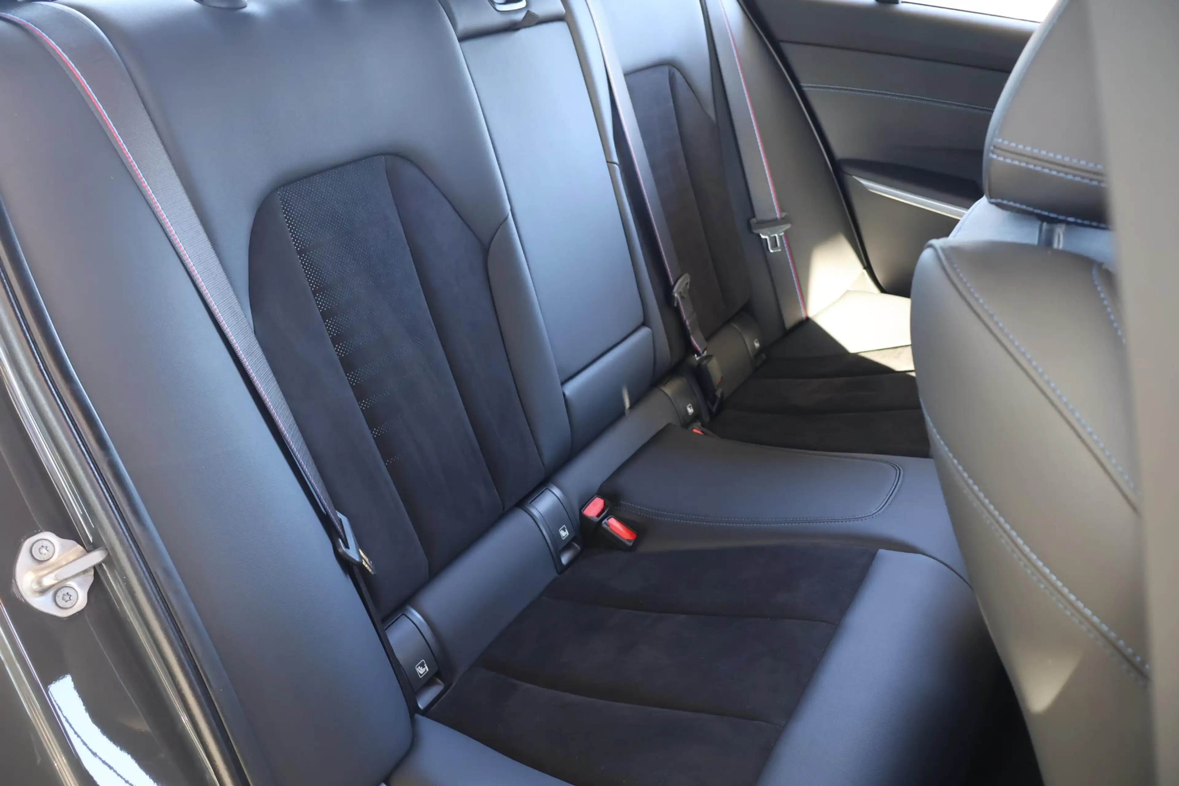 BMW 318 3-serie 318i Executive Edition | M Sport | Head-up — photo 9