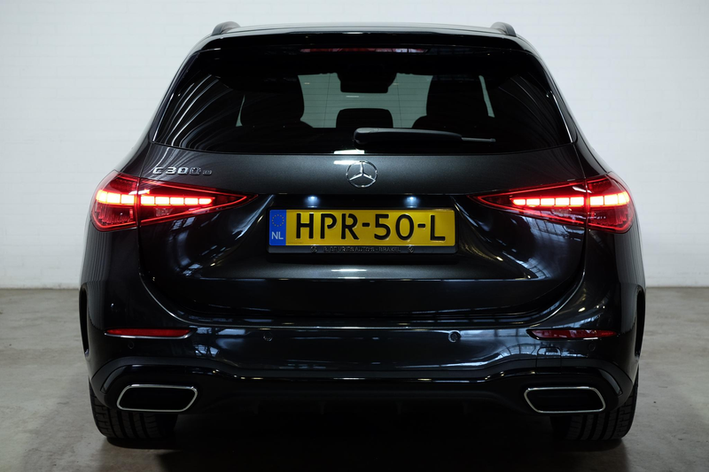 Mercedes-Benz C 300 Estate e AMG Line Extra set winterwielen — photo 16