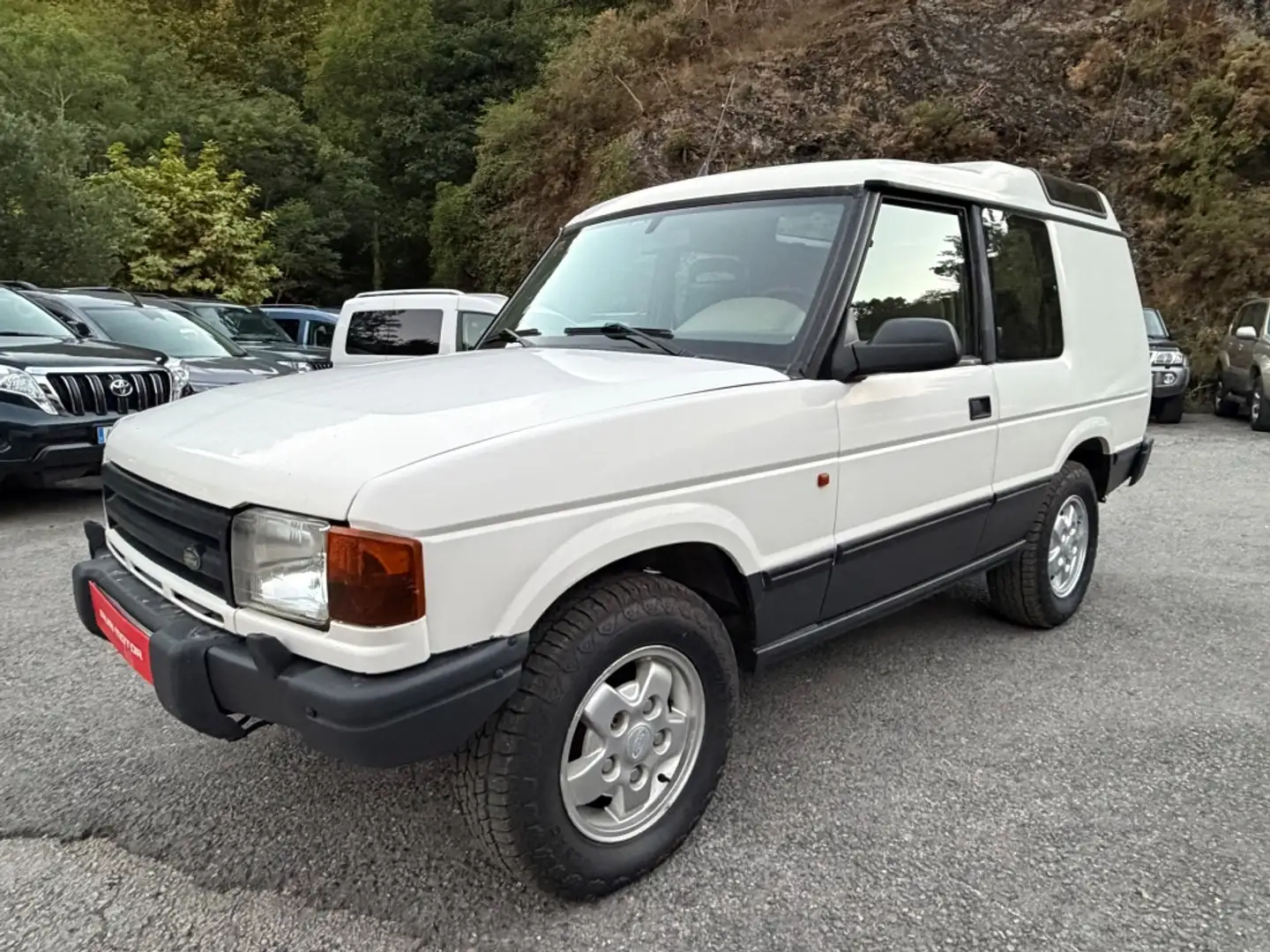 Land Rover Discovery 2.5 Base TDI Blanco - 2
