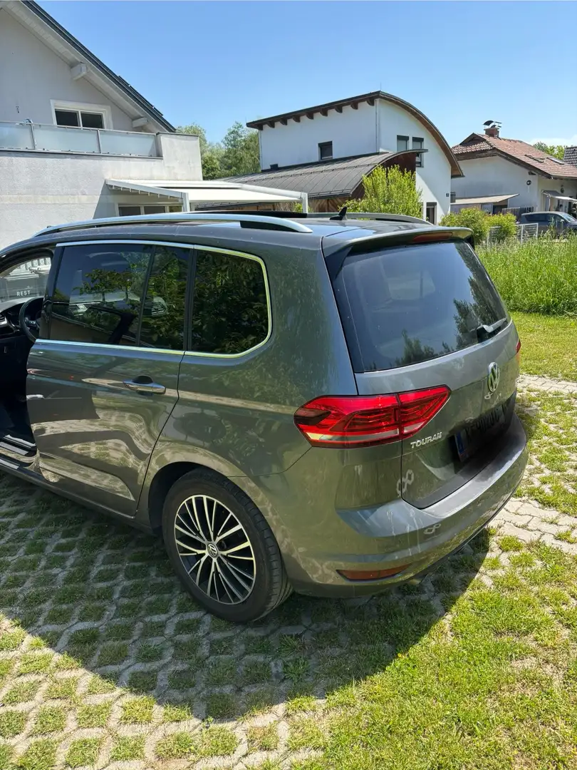 Volkswagen Touran Highline 2,0 SCR TDI - 2