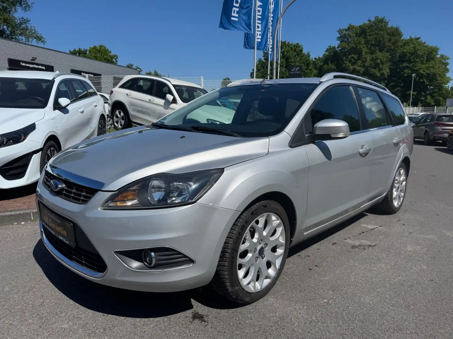 Ford Focus 1,6 VTI/TITANIUM/1.HAND/KLIMA/ALU/TÜV-SERVICE-NE Gümüş rengi - 1