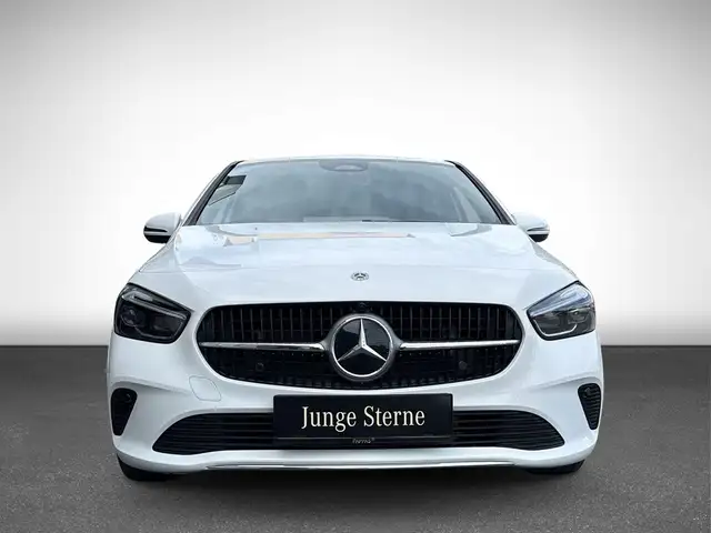 Mercedes-Benz B-Class view 4