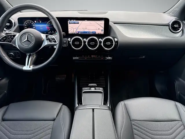 Mercedes-Benz B-Class view 8