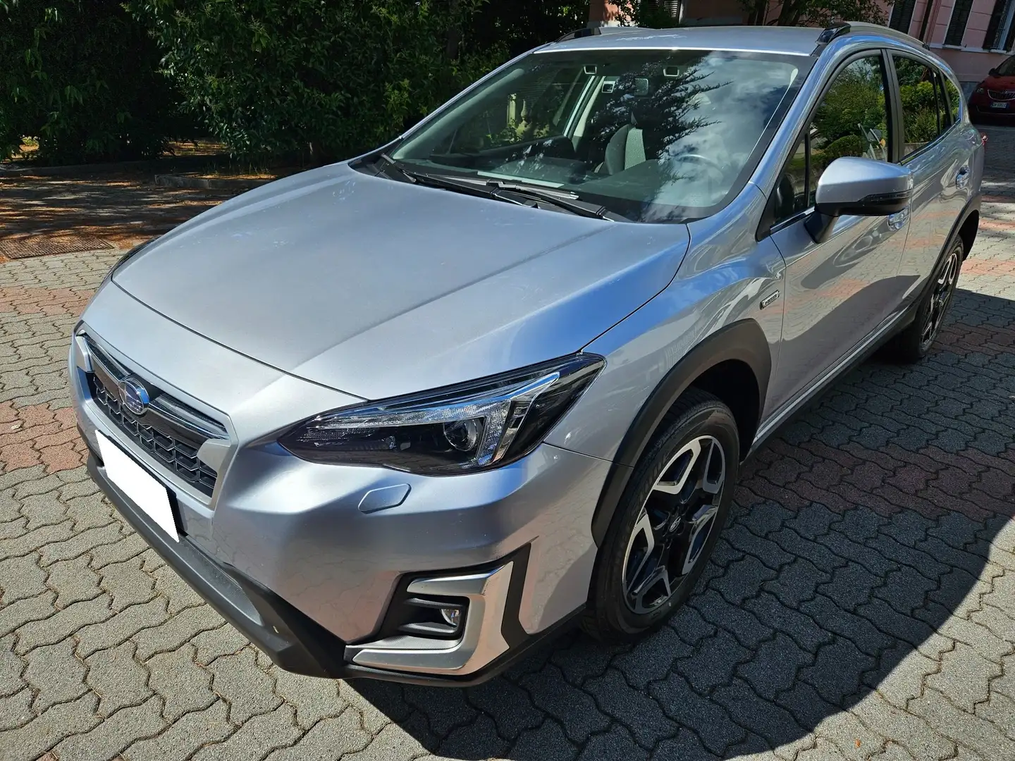 Subaru XV 2.0i e-boxer Style Navi / Xtra lineartronic Šedá - 1