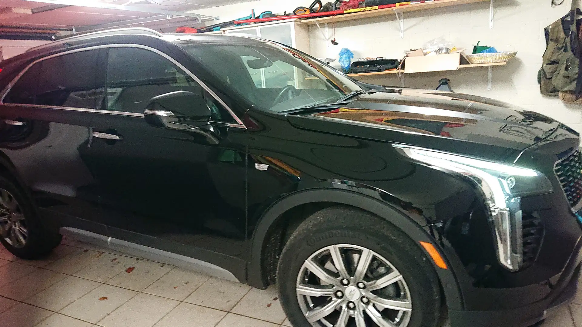 Cadillac XT4 XT4 2.0 Turbo 2WD 350D Premium Luxury Чёрный - 1