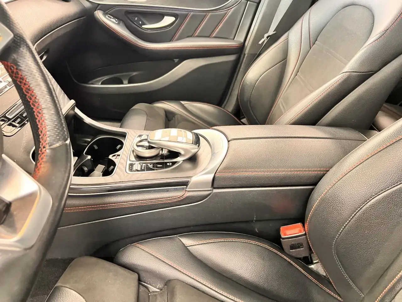 Mercedes-Benz GLC photo Mercedes-Benz GLC