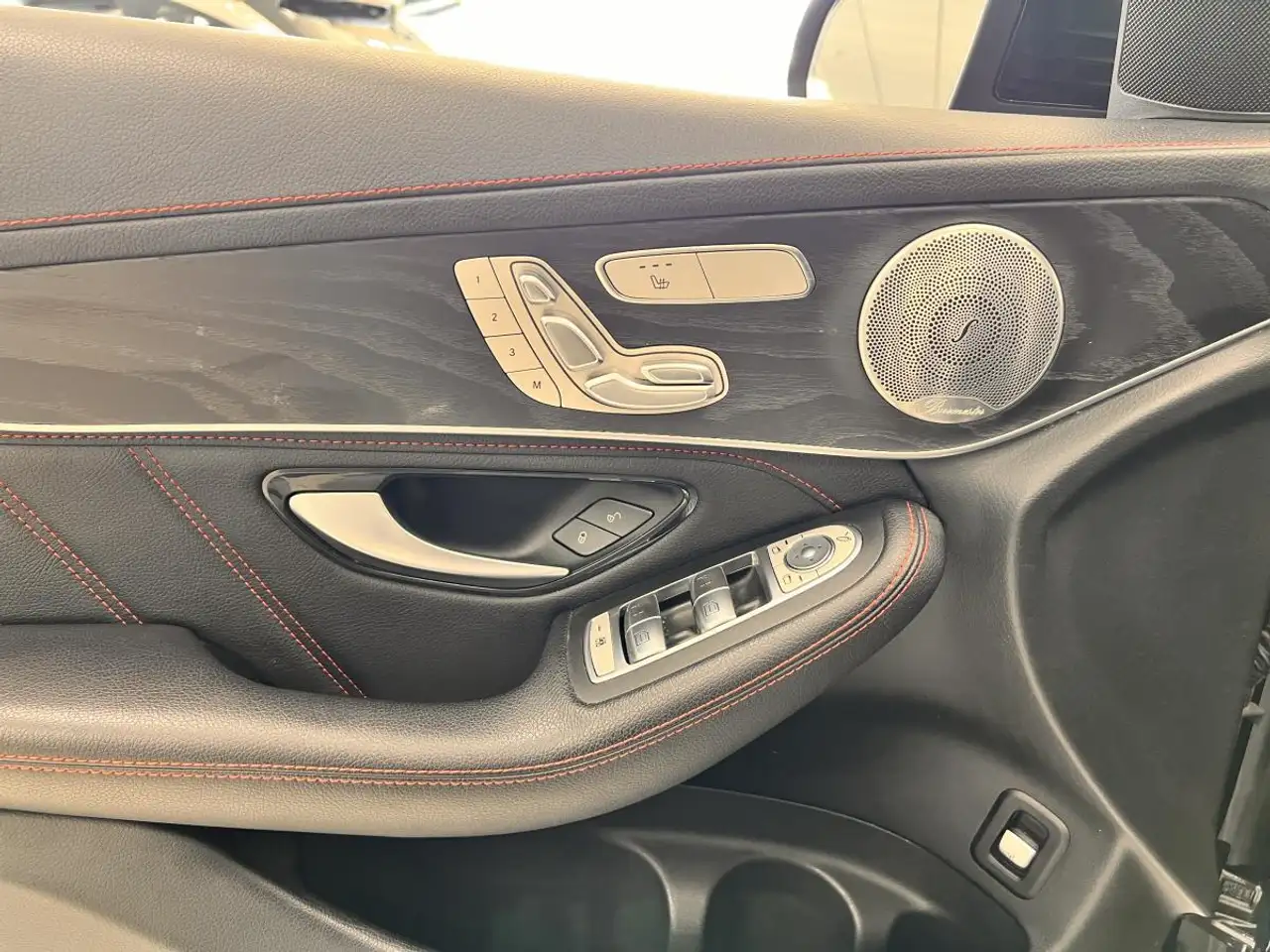 Mercedes-Benz GLC photo Mercedes-Benz GLC