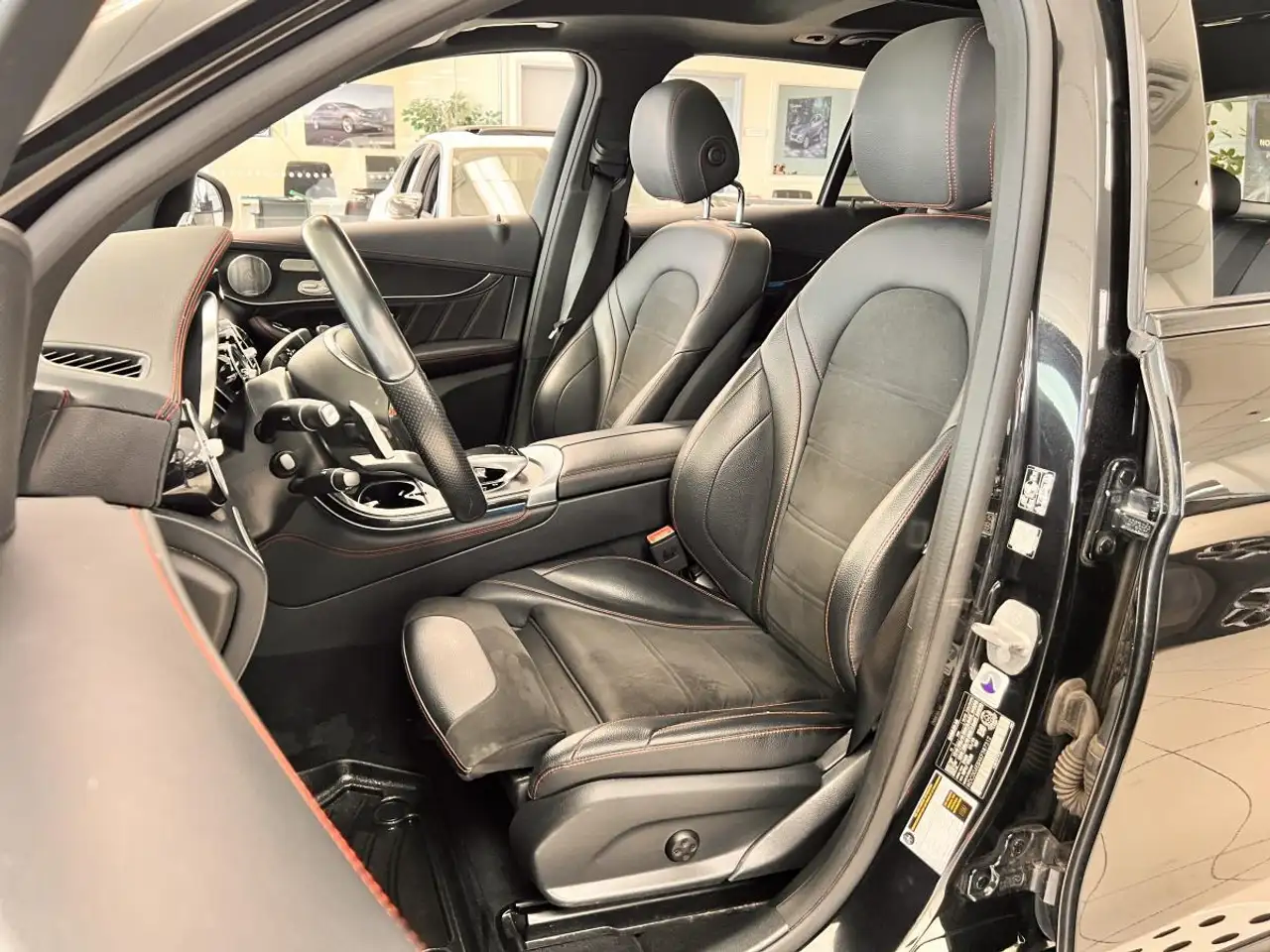 Mercedes-Benz GLC photo Mercedes-Benz GLC