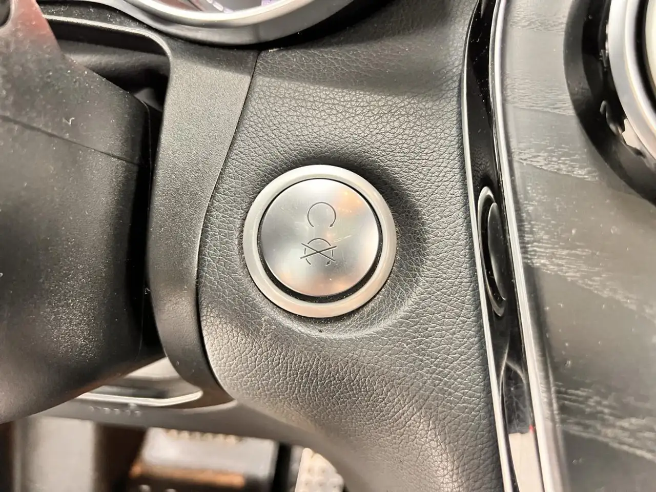 Mercedes-Benz GLC photo Mercedes-Benz GLC