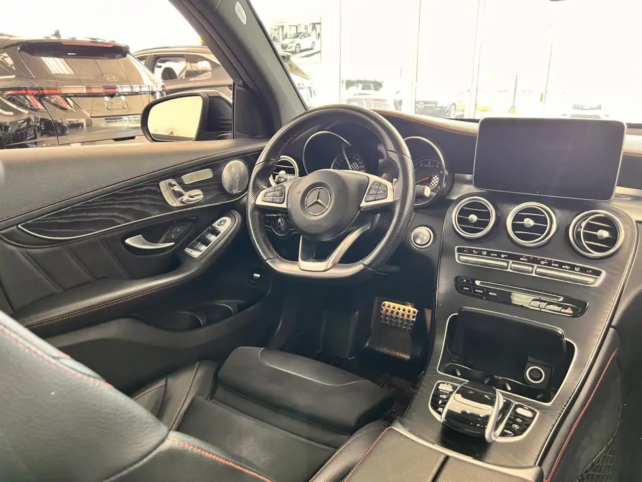 Mercedes-Benz GLC photo Mercedes-Benz GLC