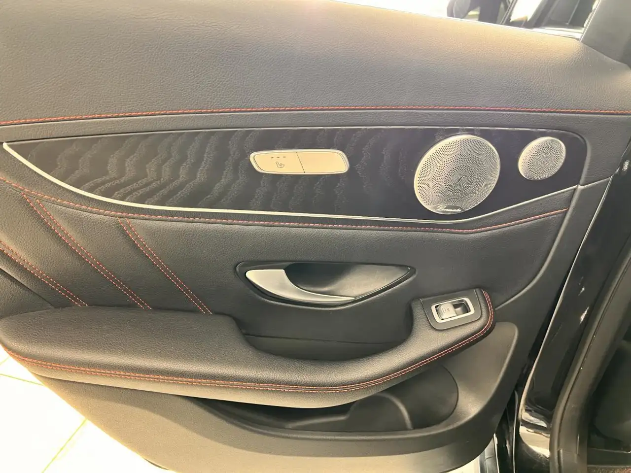 Mercedes-Benz GLC photo Mercedes-Benz GLC