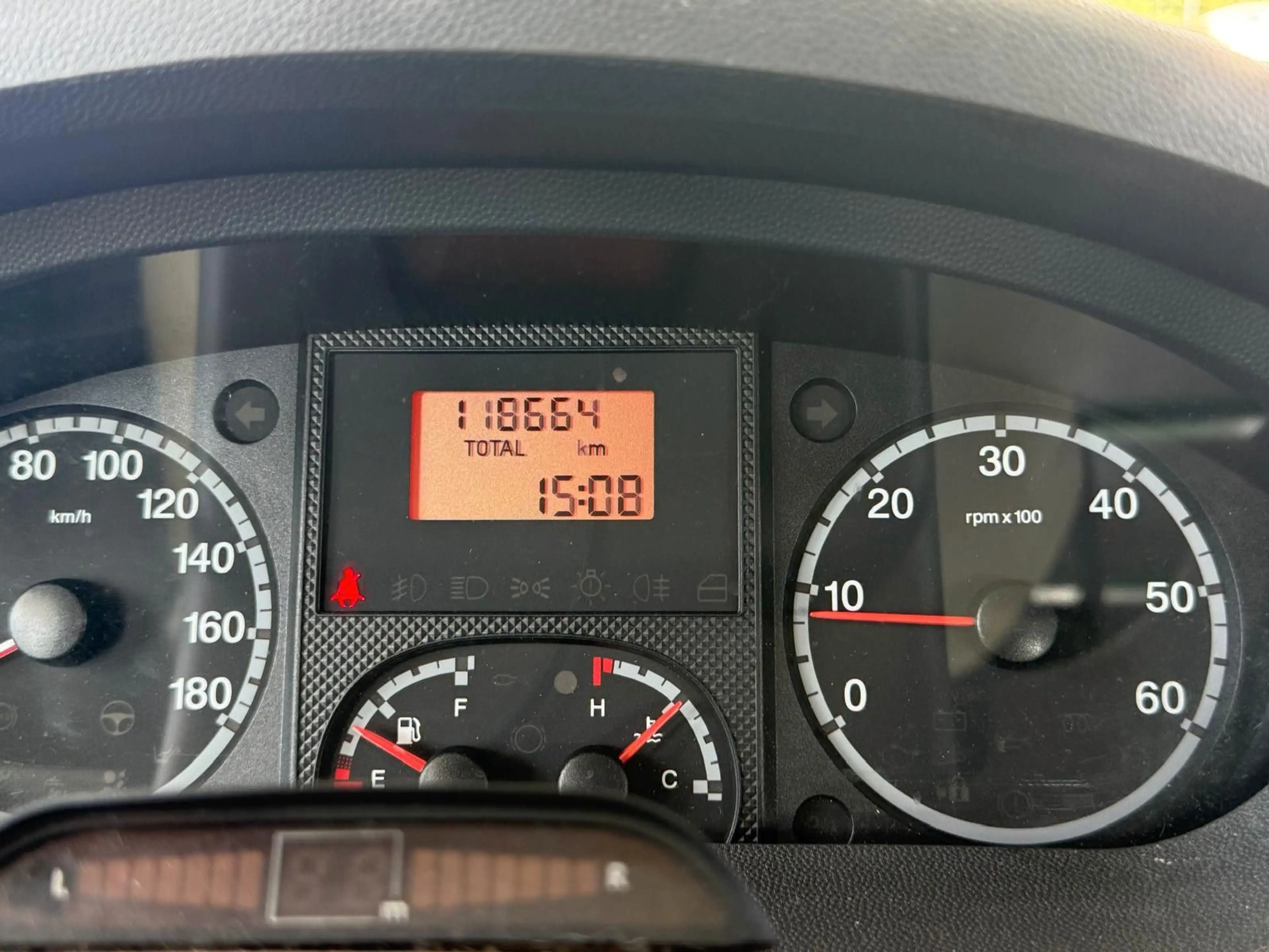 Peugeot Boxer HDi* Rundum Verglast*TÜV Neu* — photo 6