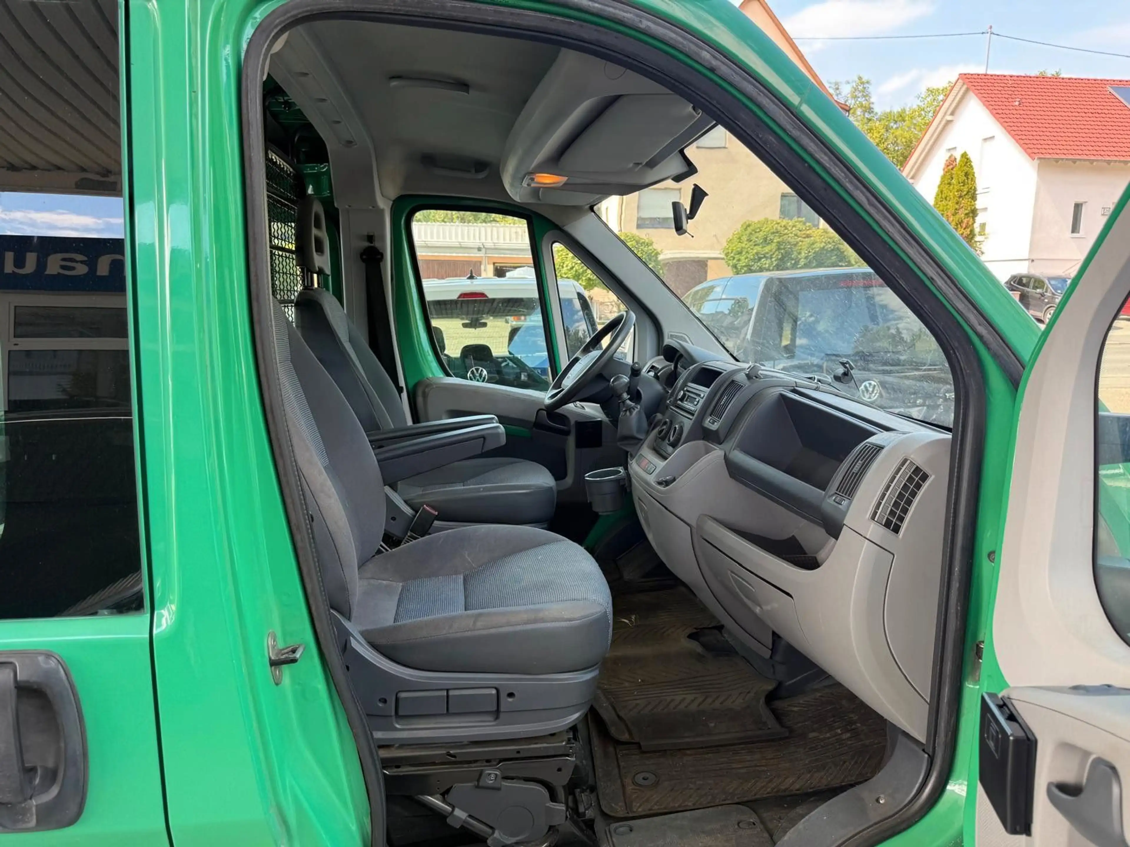 Peugeot Boxer HDi* Rundum Verglast*TÜV Neu* — photo 9