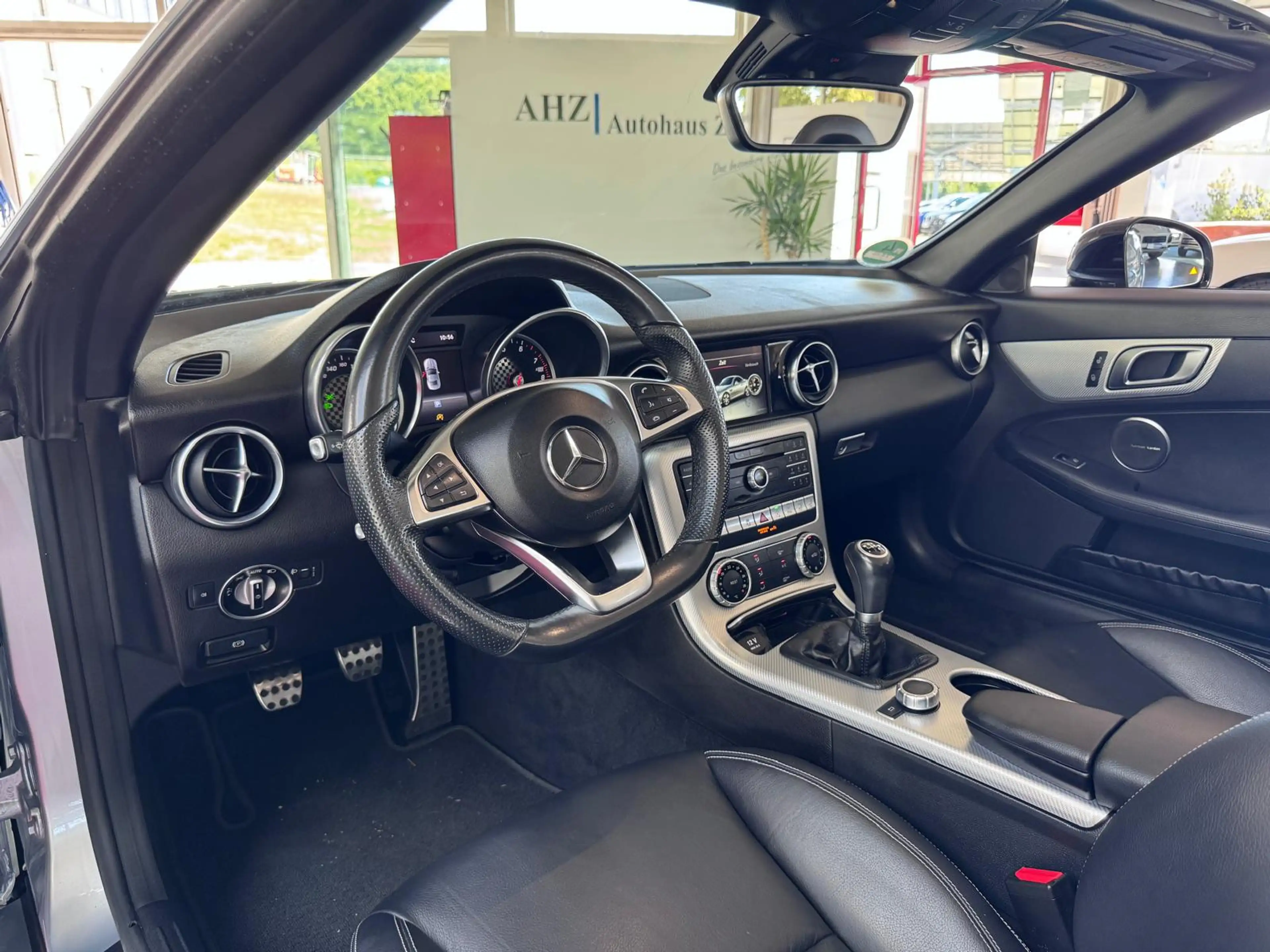 Mercedes-Benz SLC 180 AMG AIRSCARF H&K GLASDACH TOTWINKEL SPUR — photo 8