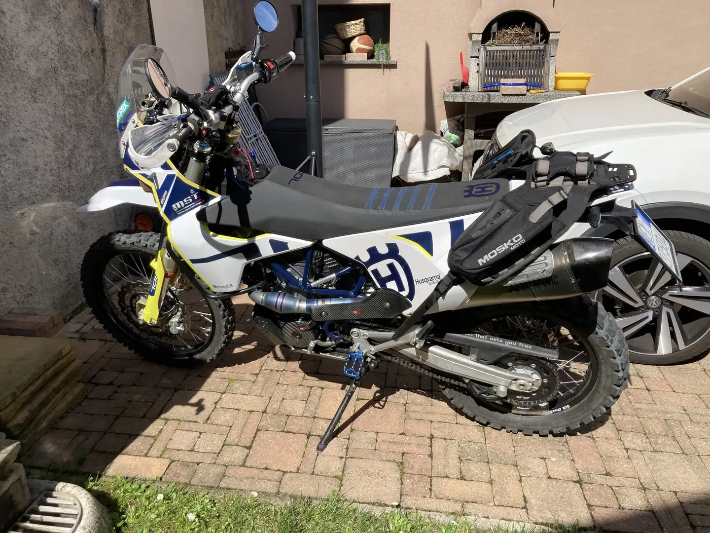 Husqvarna 701 Enduro - 1