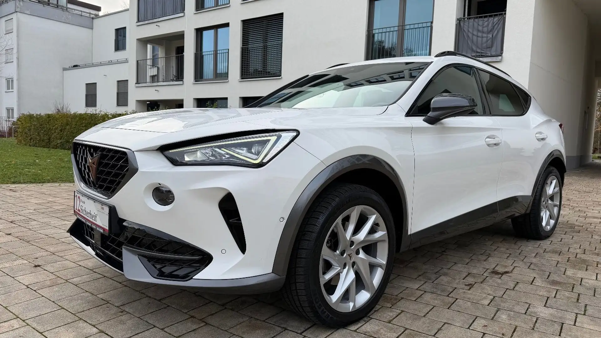 CUPRA Formentor Basis Blanc - 1