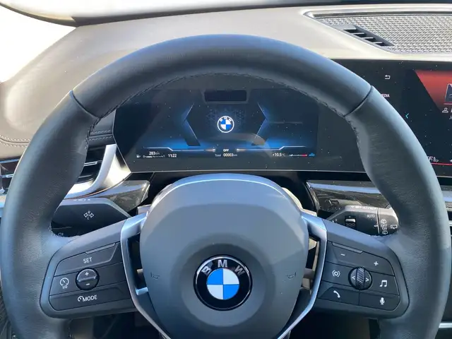 BMW X1 view 8