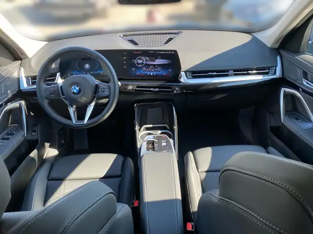 BMW X1 view 10