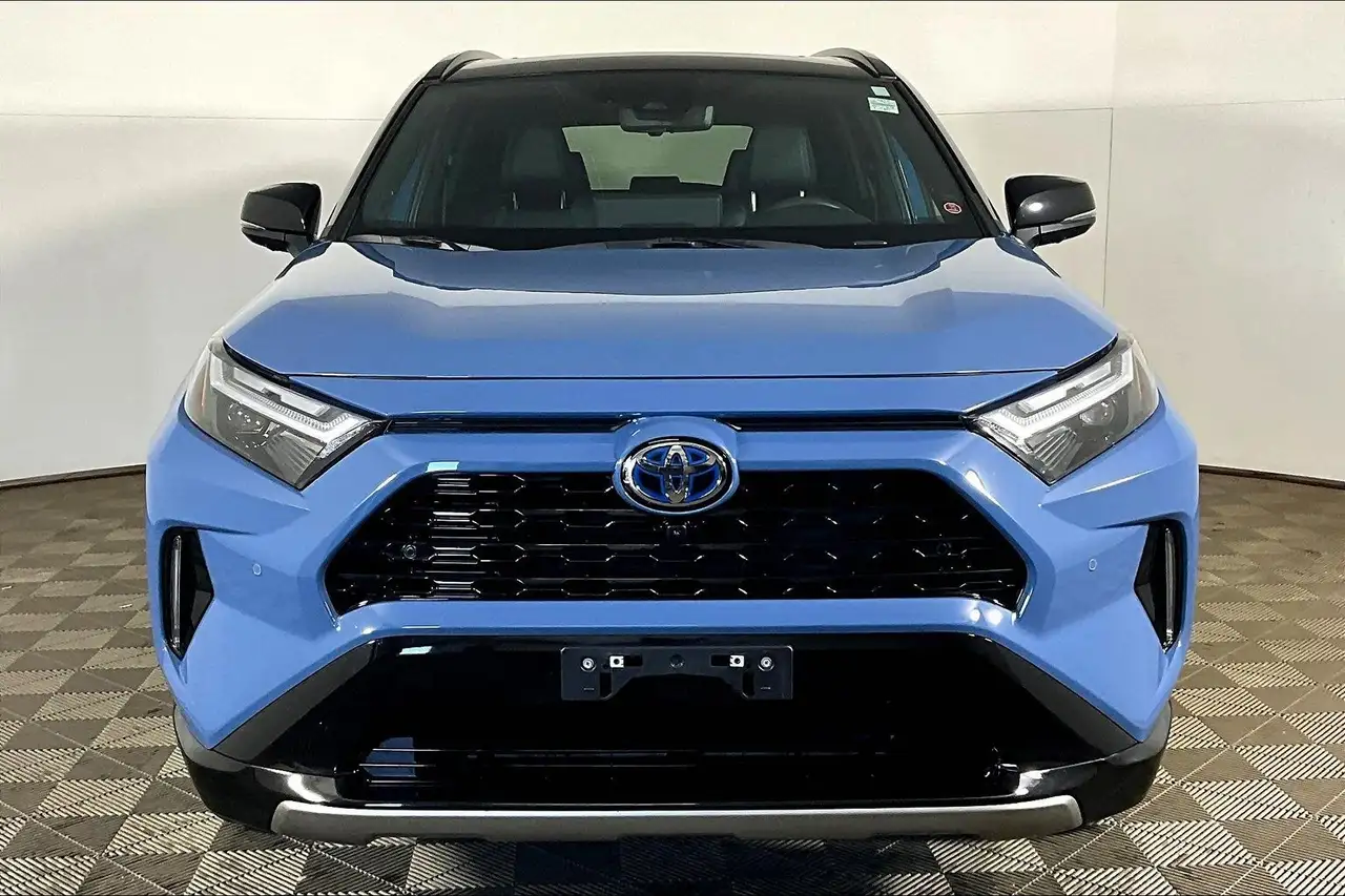 Toyota RAV 4 снимка Toyota RAV 4