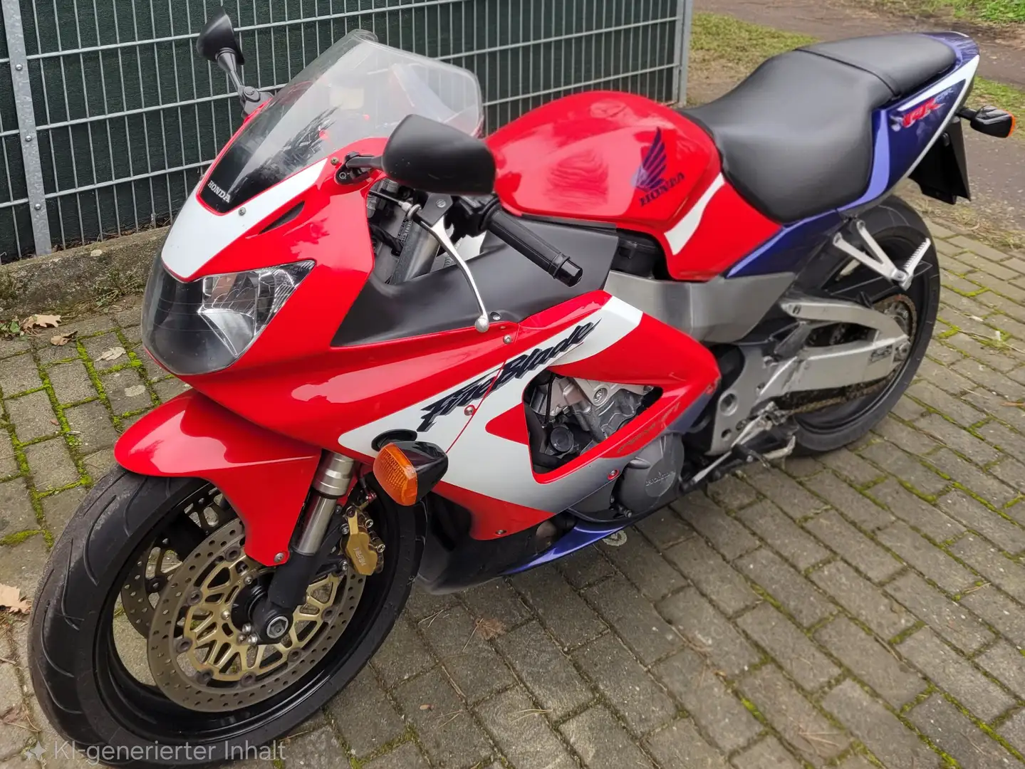 Honda CBR 900 Fireblade Rot - 1