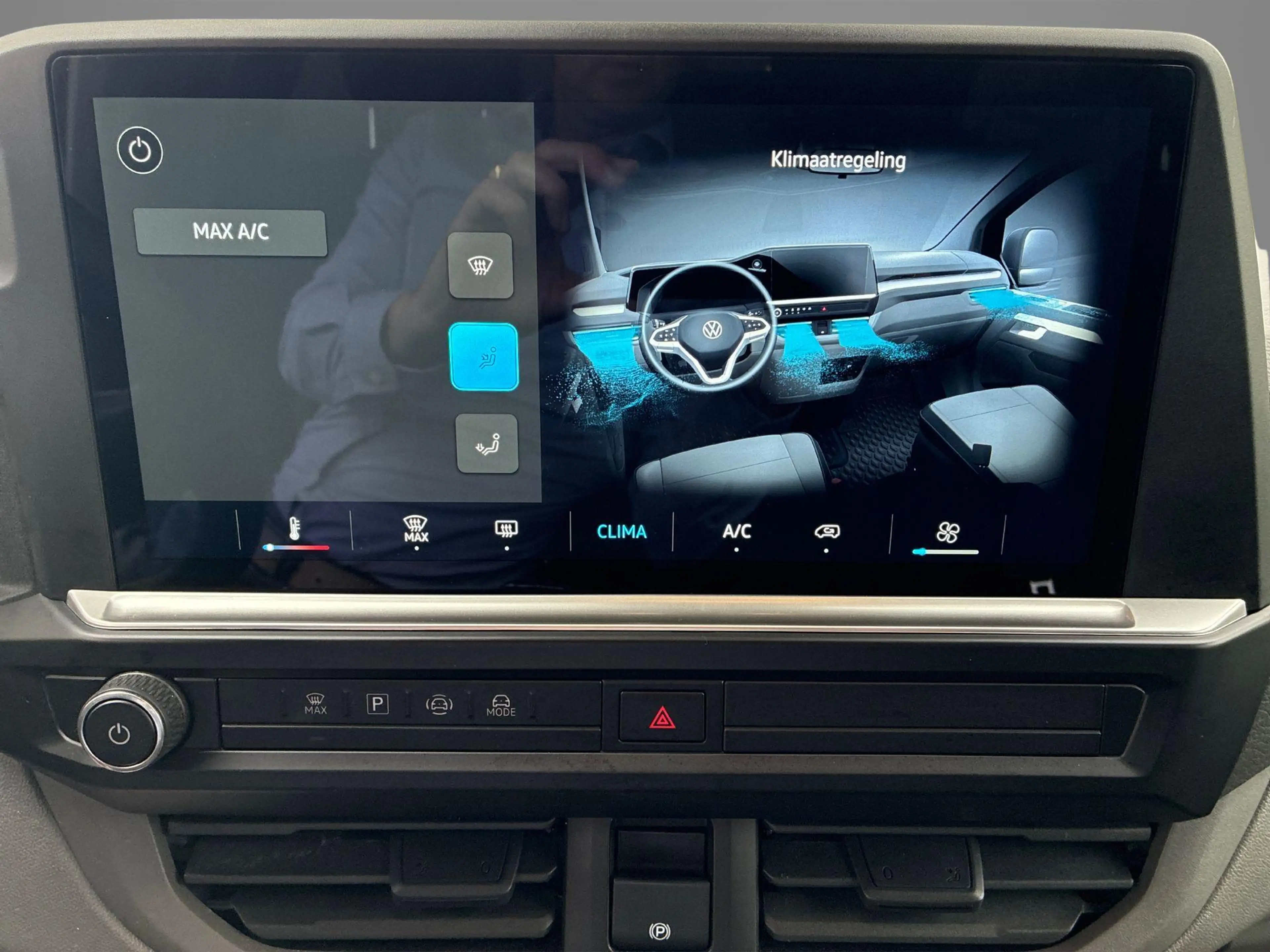 Volkswagen Transporter 2.0TDi 110pk Bestelwagen L2 · Apple Carplay / Andr — photo 14