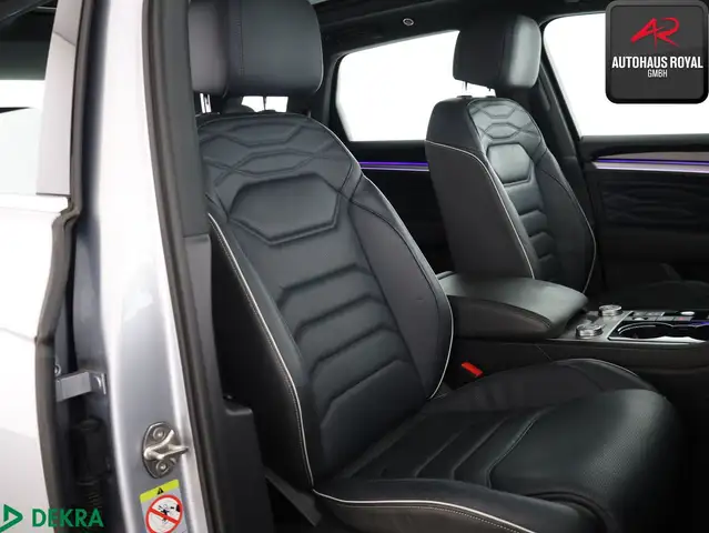 Volkswagen Touareg view 11
