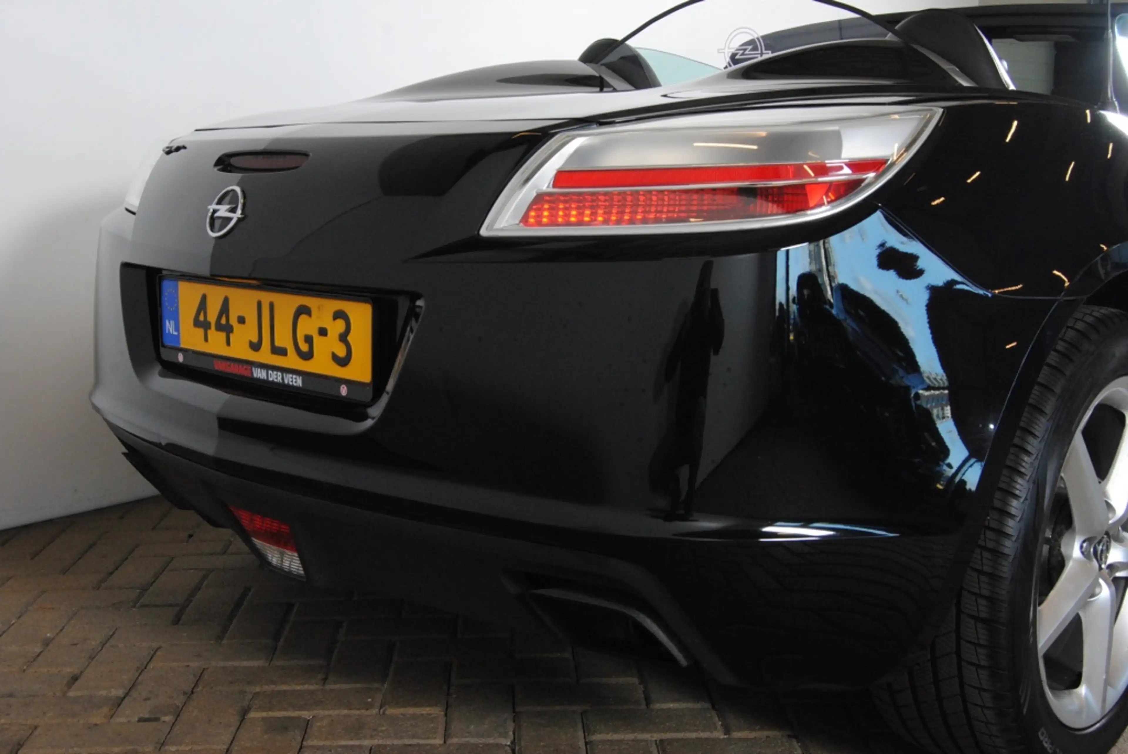 Opel GT 2.0 Turbo ECOTEC — photo 13