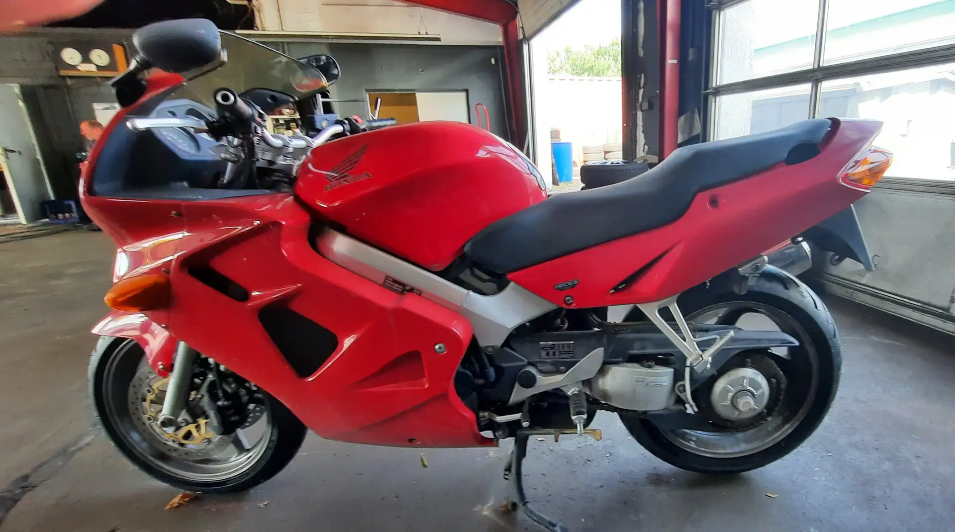Honda VFR 800 RC 46 Červená - 1