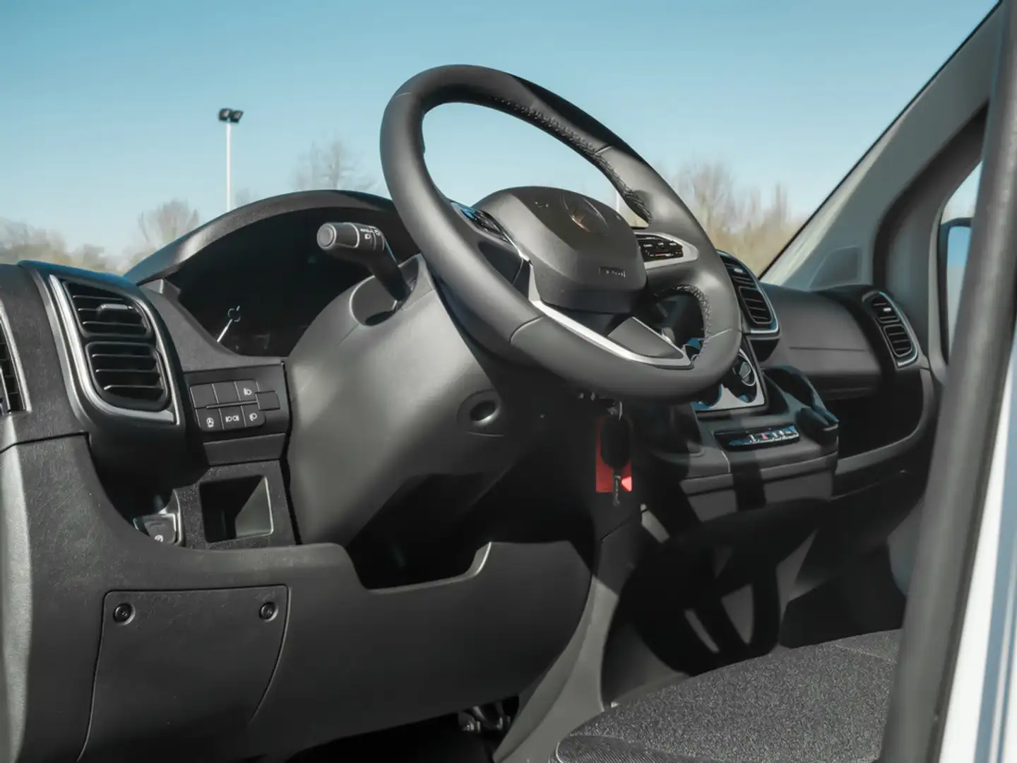 Citroen Jumper Kasten 2.2 35 L3H2 verglast BlueHDi 180 Alb - 2