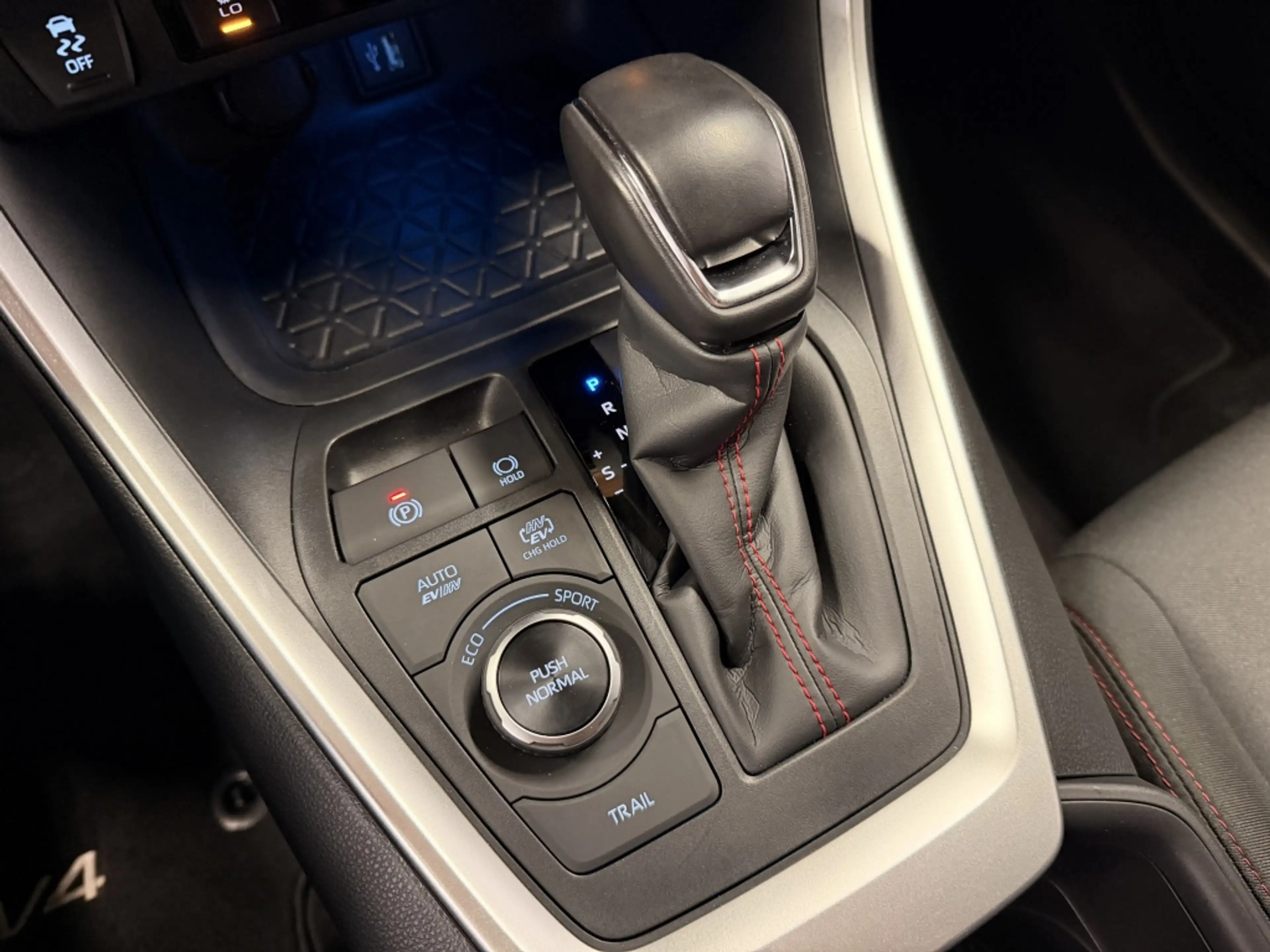 Toyota RAV 4 2.5 Plug-in Hybrid Dynamic| Stoelverw.| Adap.Cruis — photo 34