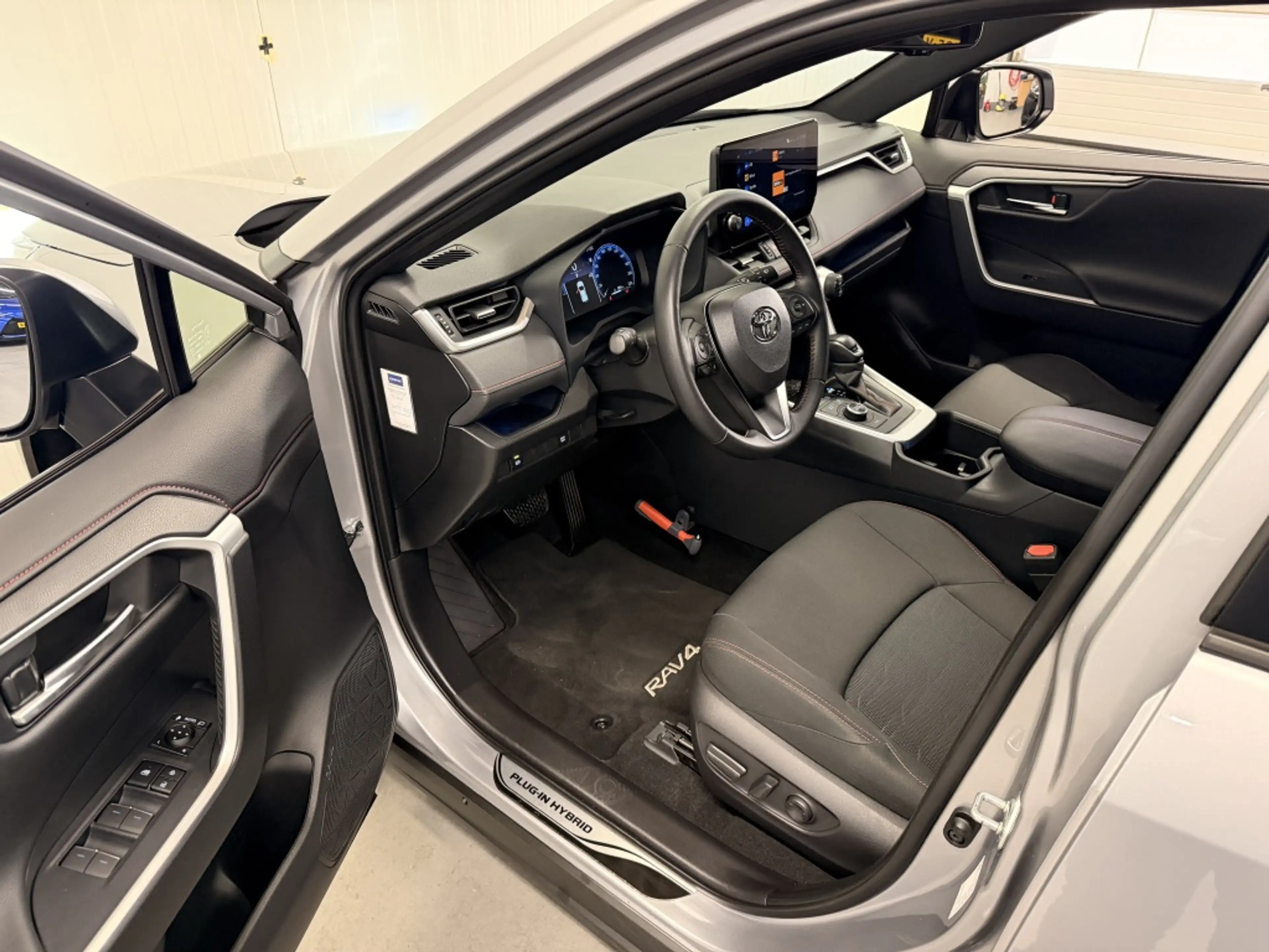 Toyota RAV 4 2.5 Plug-in Hybrid Dynamic| Stoelverw.| Adap.Cruis — photo 21