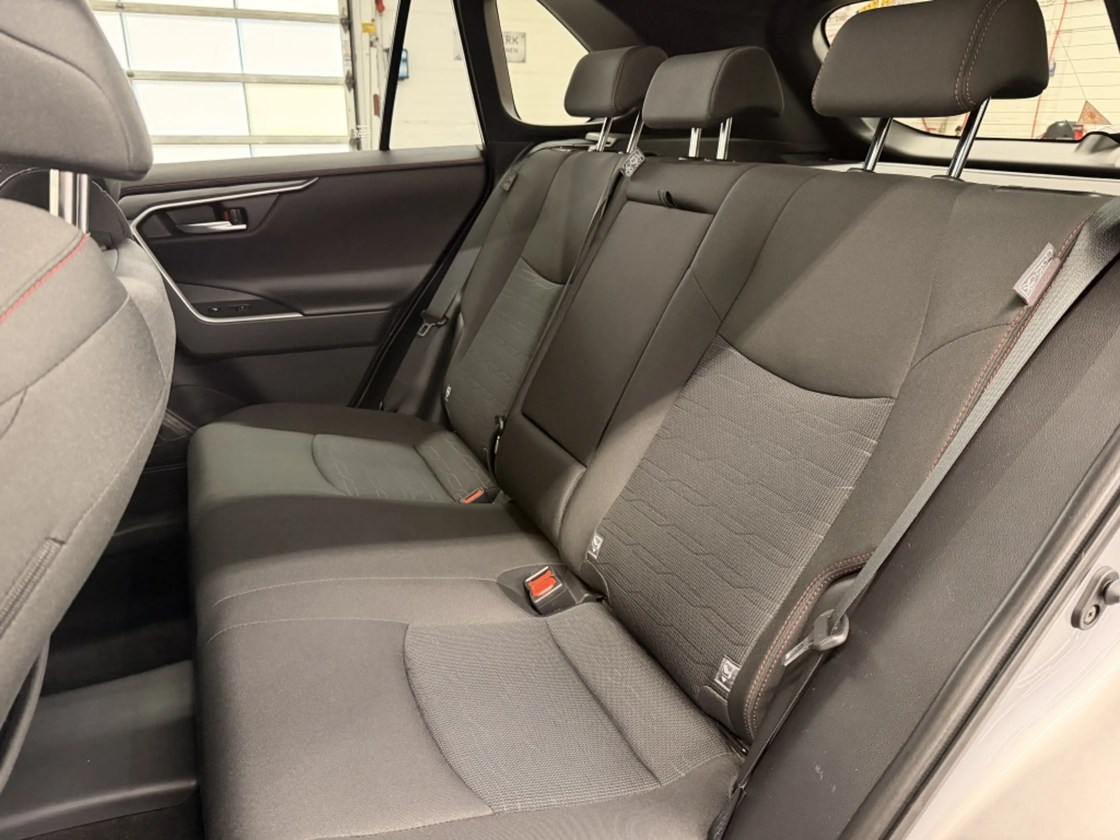 Toyota RAV 4 2.5 Plug-in Hybrid Dynamic| Stoelverw.| Adap.Cruis — photo 20