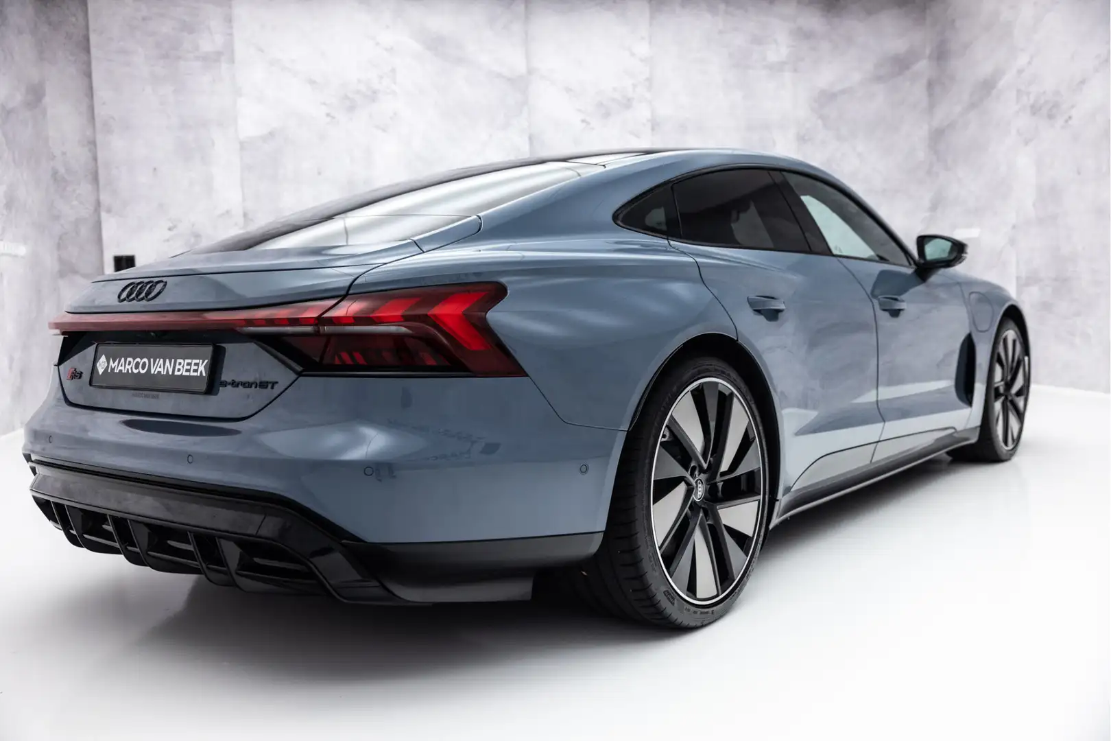 Audi RS e-tron GT 93 kWh | Pano | Audi Exclusive | Stoelventilatie | Grijs - 2