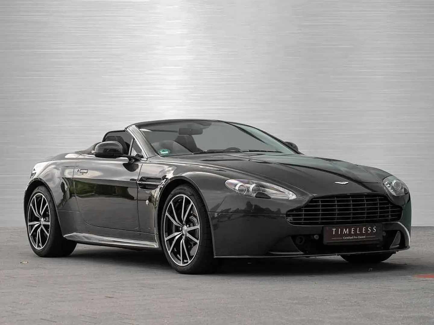 Aston Martin V8 Vantage SP10 Roadster Sportshift Grijs - 1