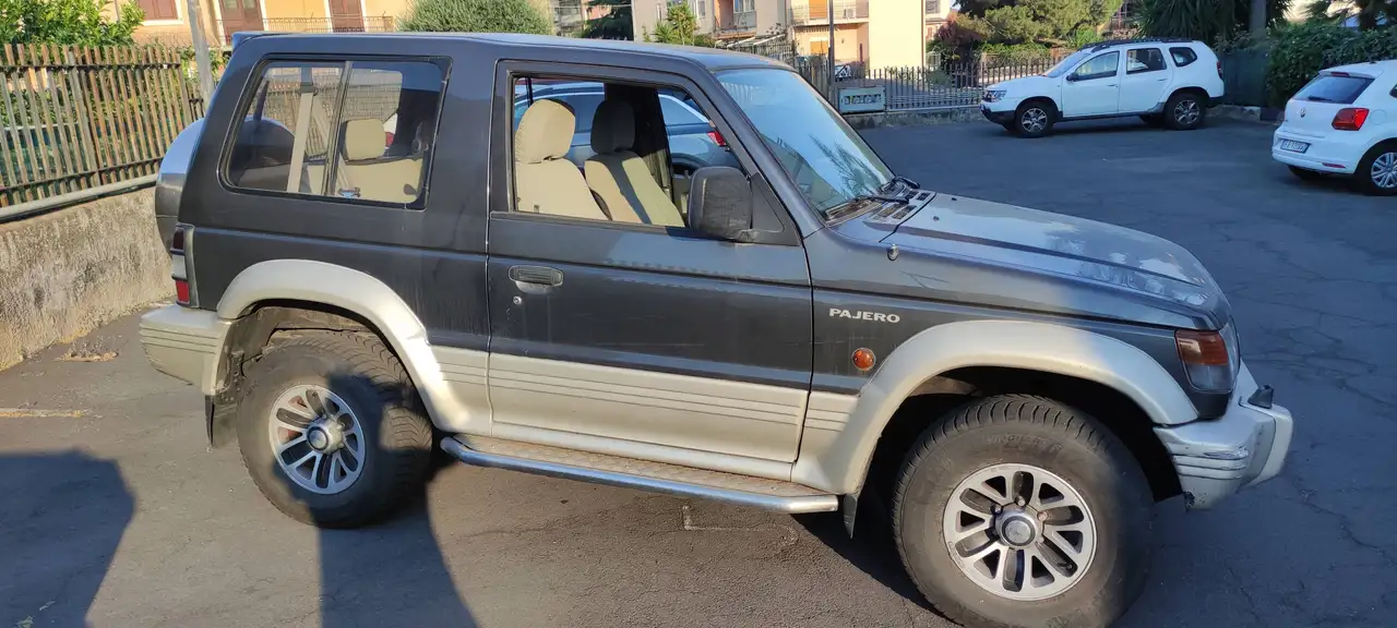 Mitsubishi Pajero Canvas Top 2.5 td my88, foto 3