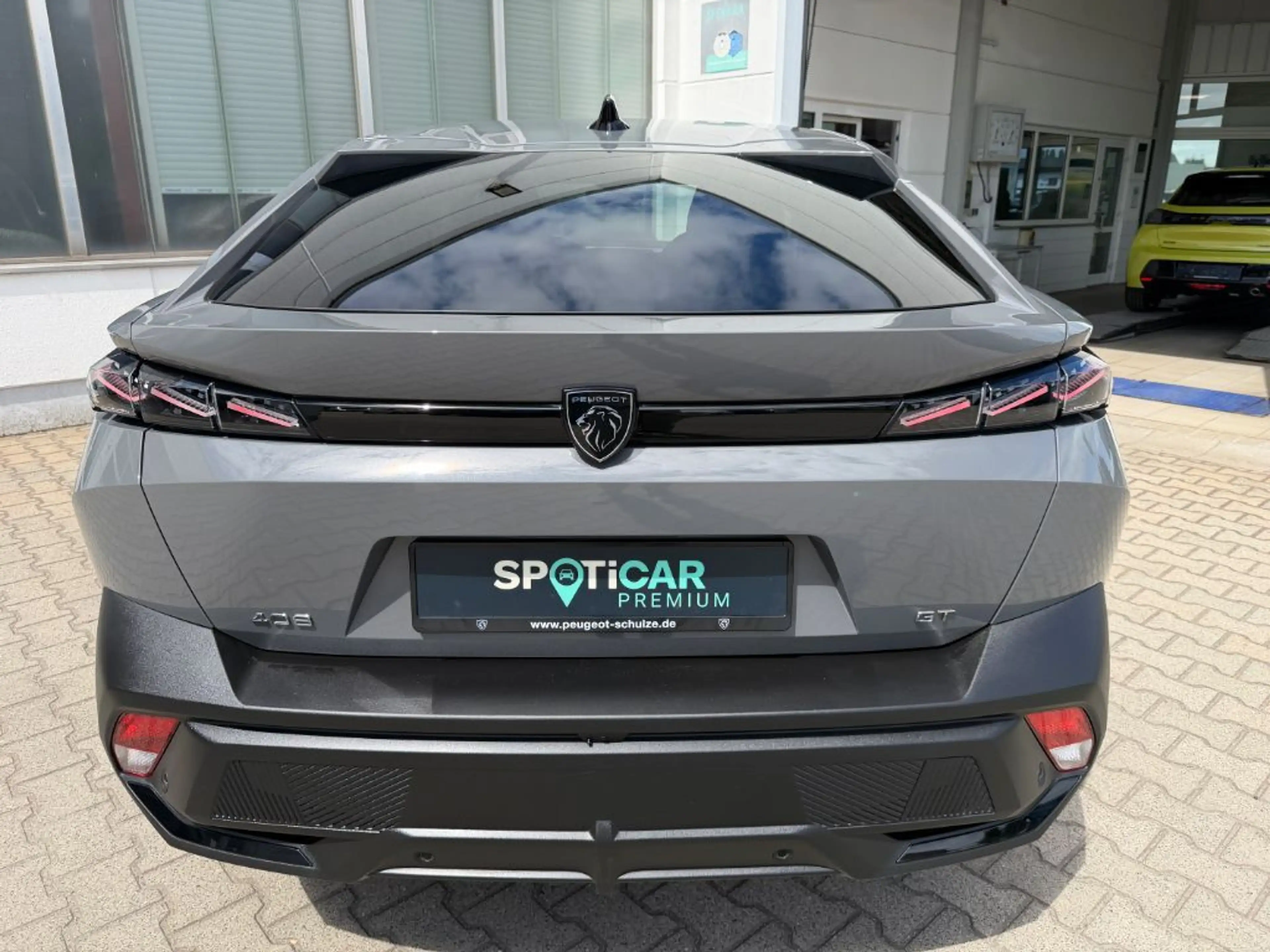 Peugeot 408 HYBRID 136 e-DSC6 GT (F) — photo 13