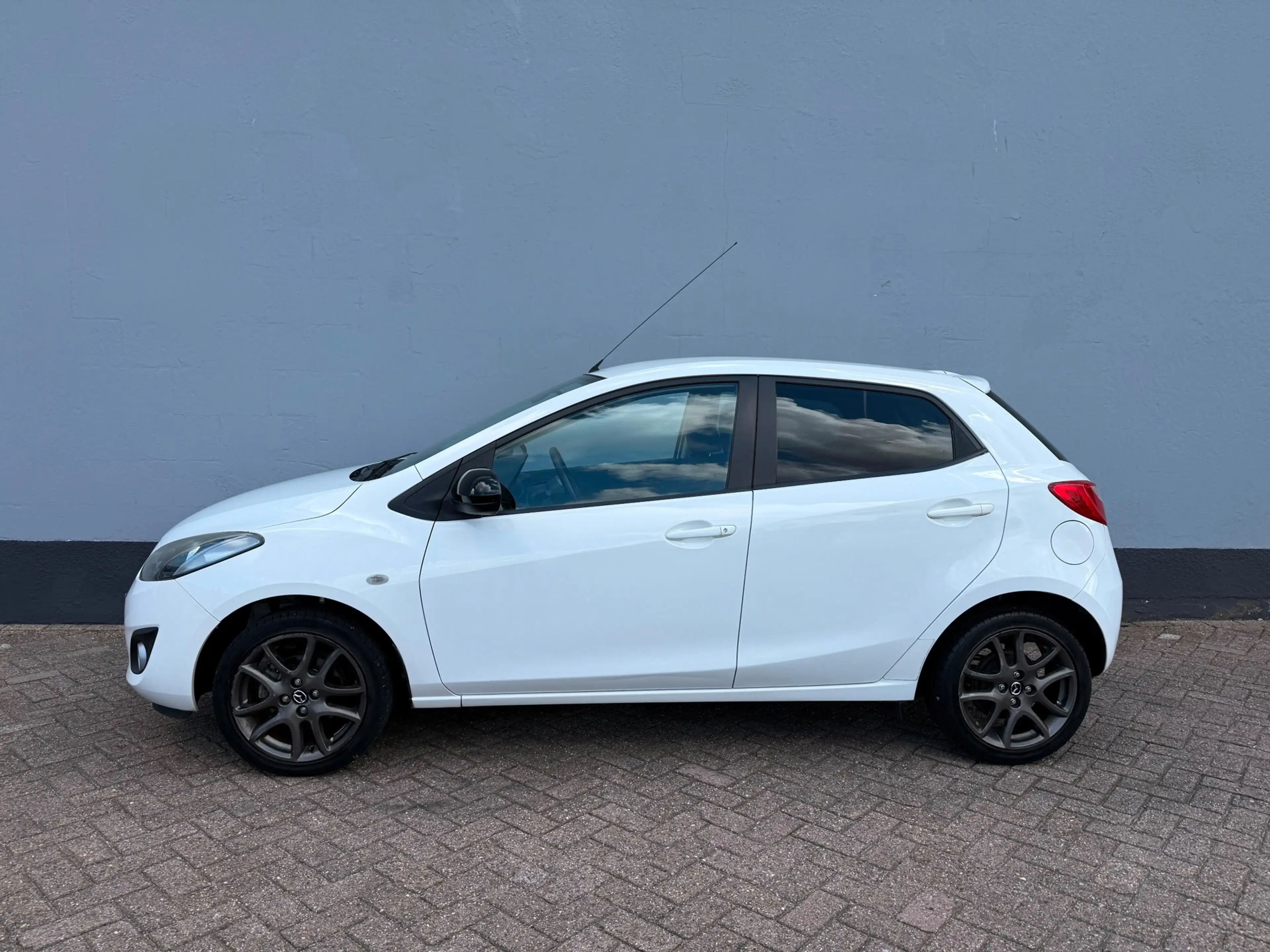 Mazda 2 1.3 TS Plus 5-Deurs - Airco - LMV — photo 2