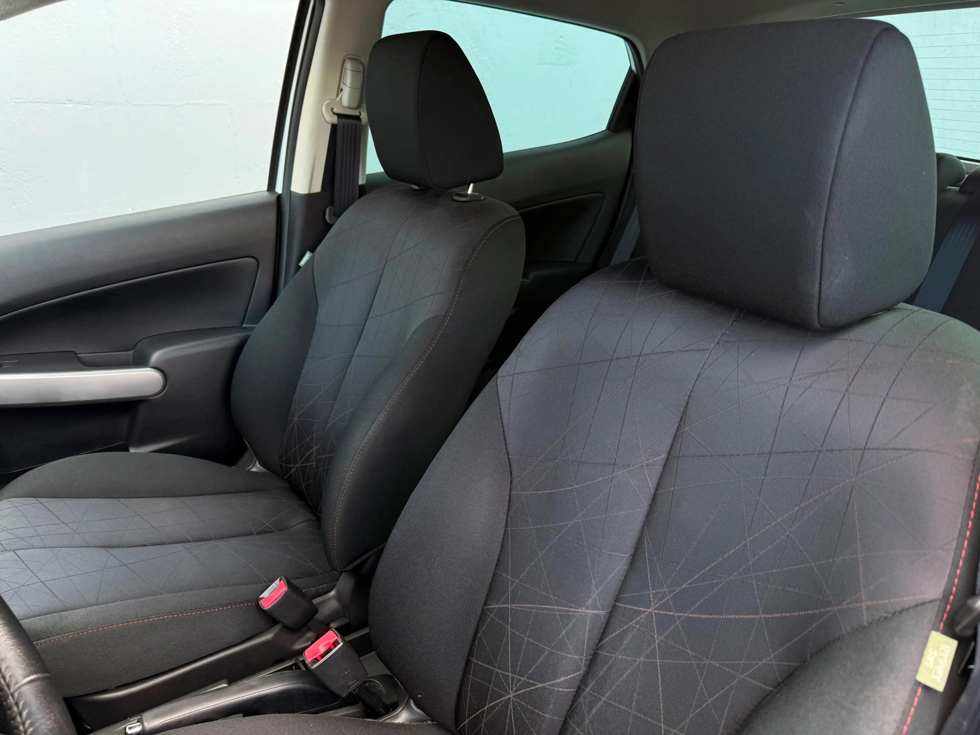 Mazda 2 1.3 TS Plus 5-Deurs - Airco - LMV — photo 6