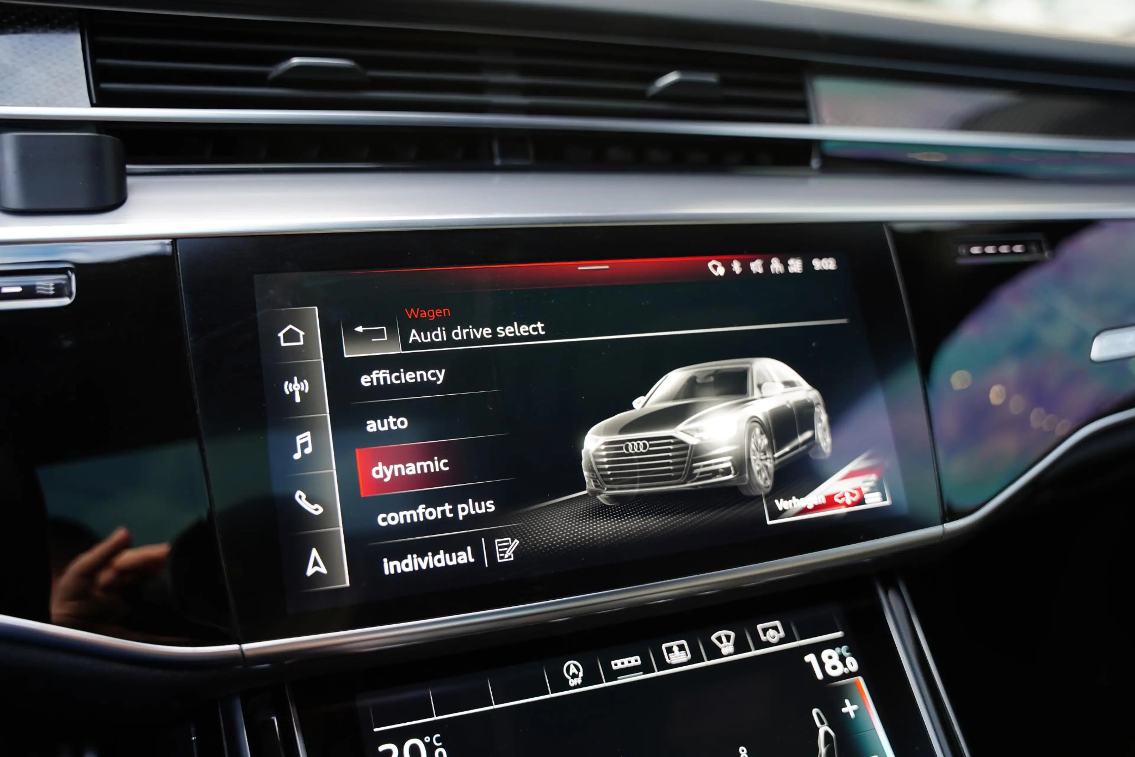 Audi S8 4.0 TFSI Quattro B&O / Active Chassis / NL-Auto / — photo 13