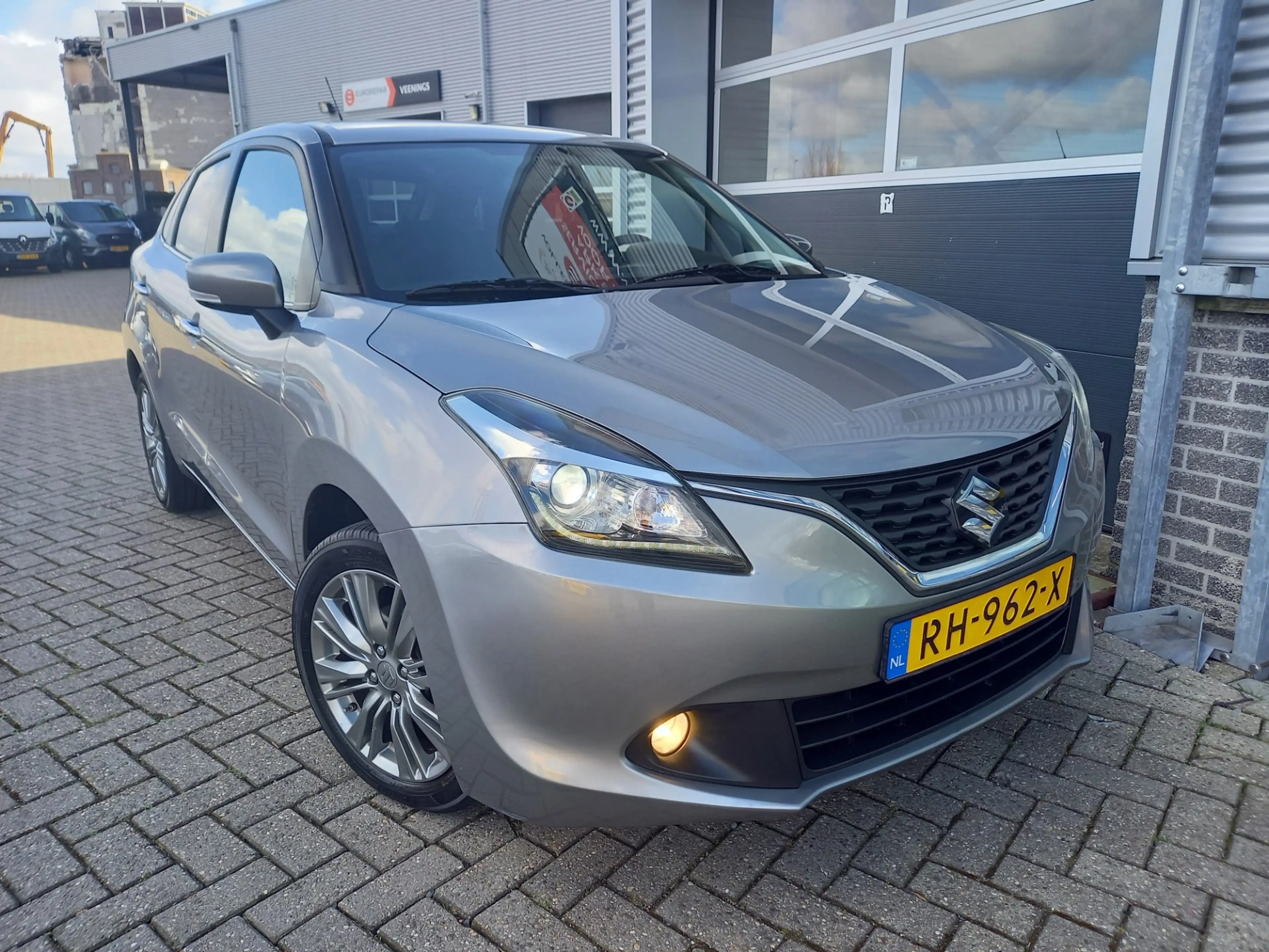 Suzuki Baleno 1.0 112PK Boosterjet High Executive - CAMERA - CAR — photo 9
