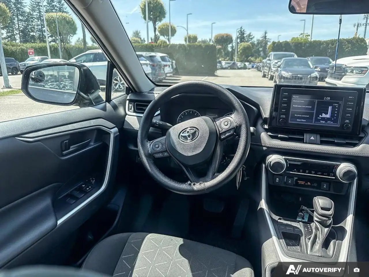 Toyota RAV 4 снимка Toyota RAV 4