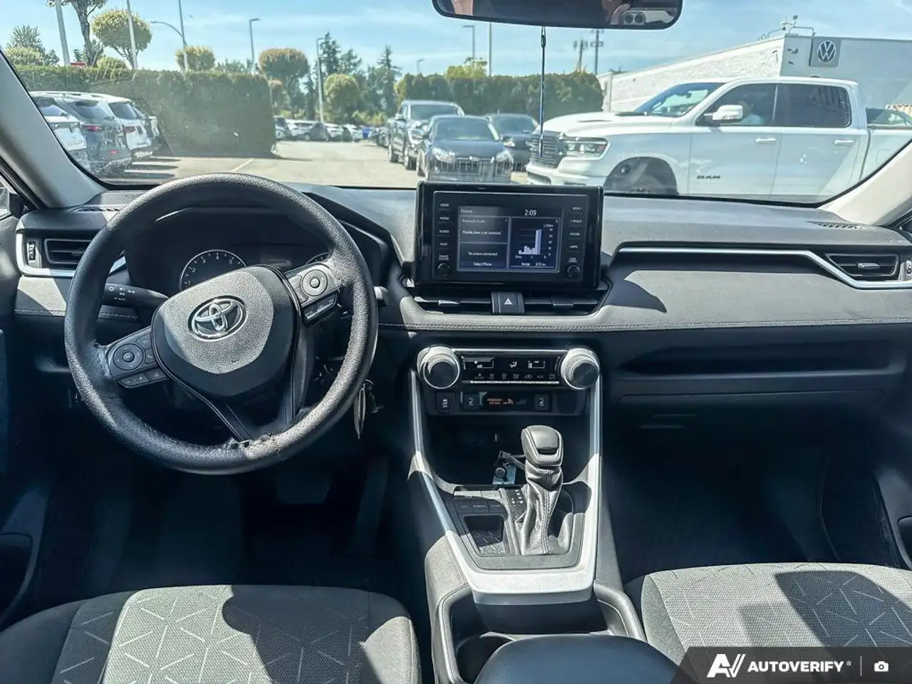 Toyota RAV 4 снимка Toyota RAV 4