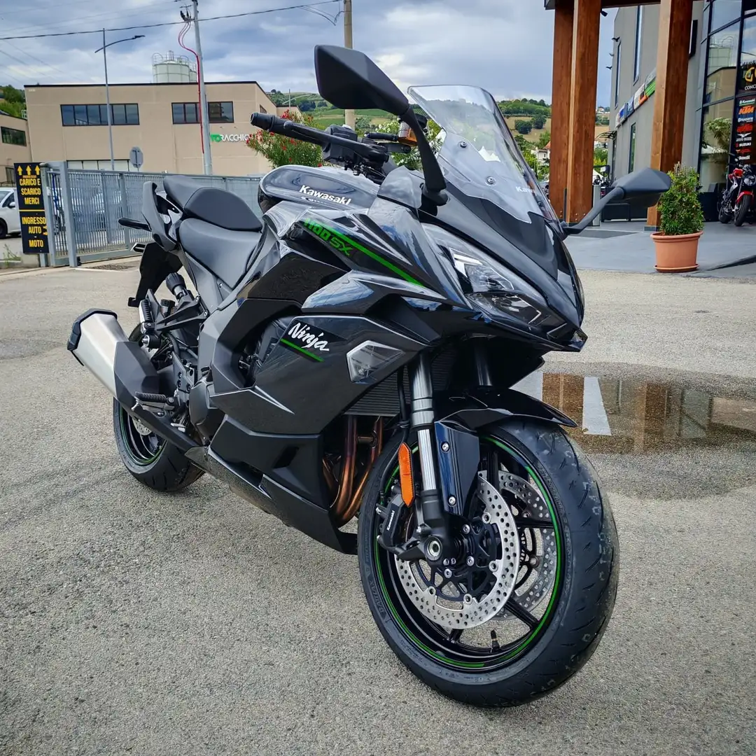 Kawasaki Ninja 1100SX Carbon Gray / Diablo Black - 2